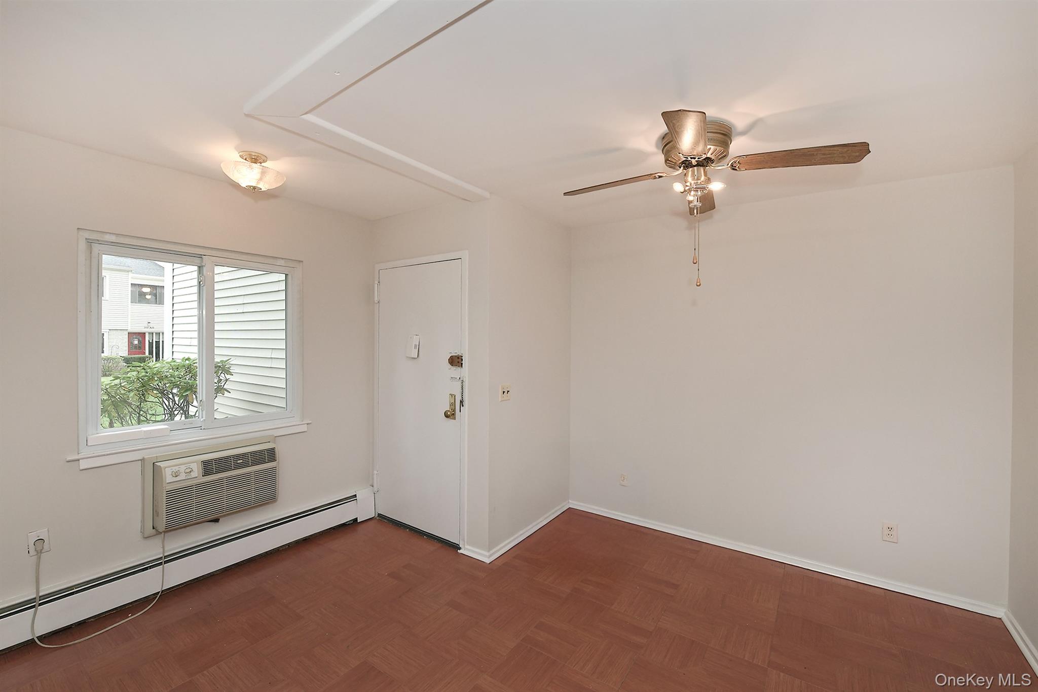 26 Richmond Boulevard, Unit 2A photo 8