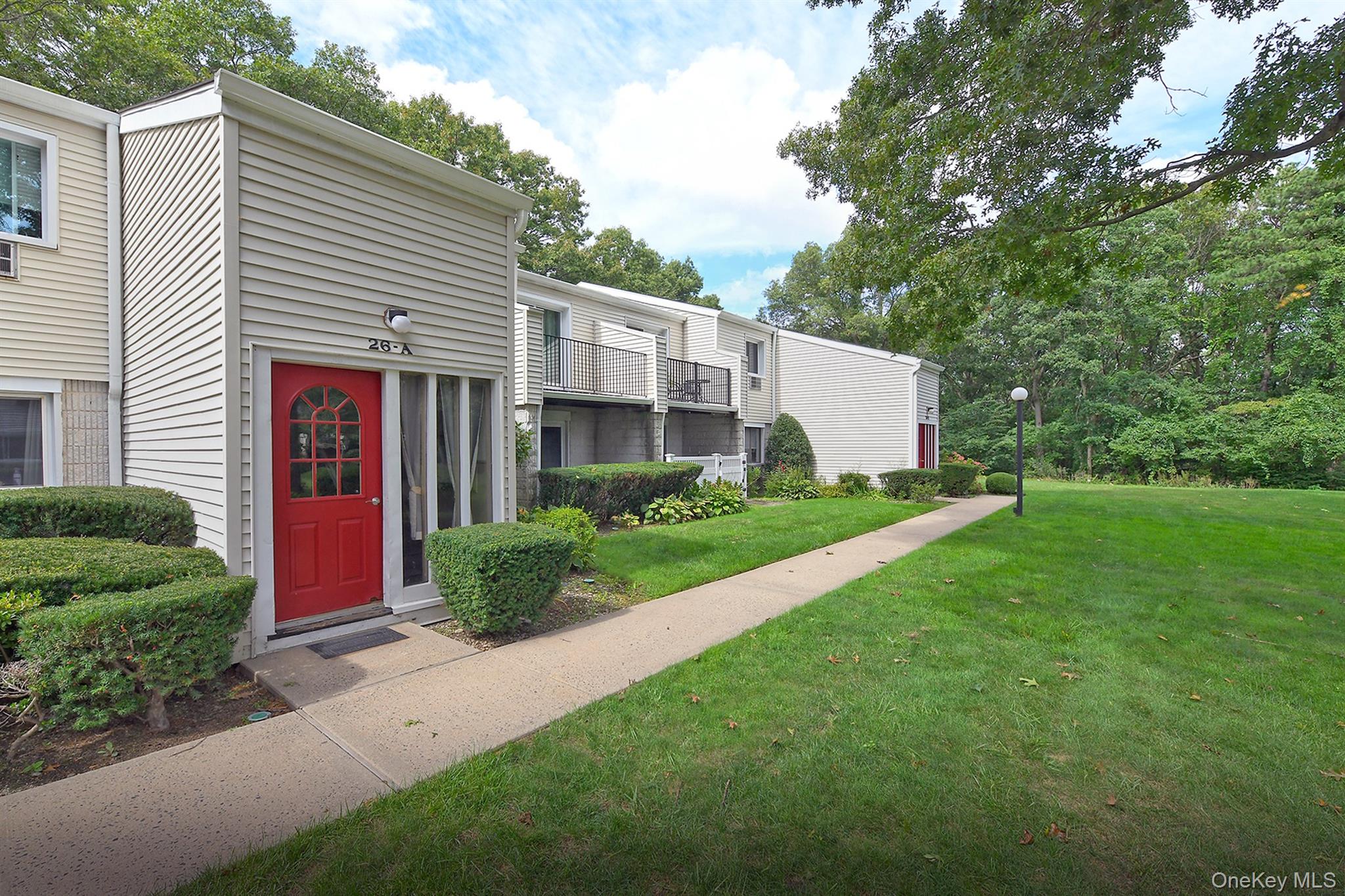 26 Richmond Boulevard, Unit 2A photo 3