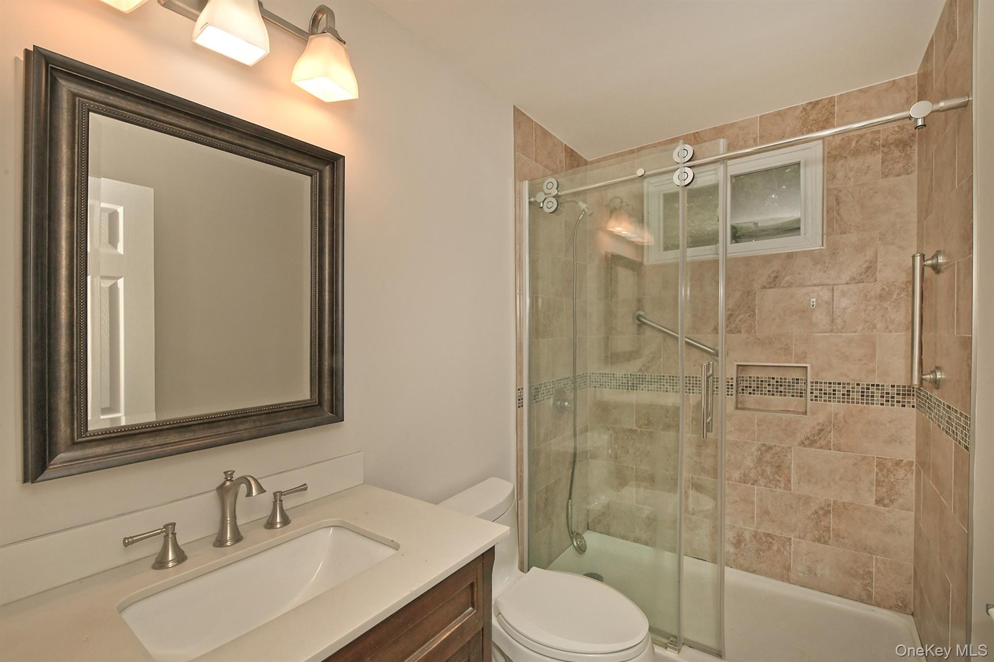 26 Richmond Boulevard, Unit 2A photo 19