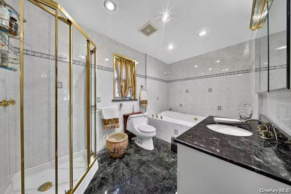 47-57 Utopia Parkway – For Sale photo 13