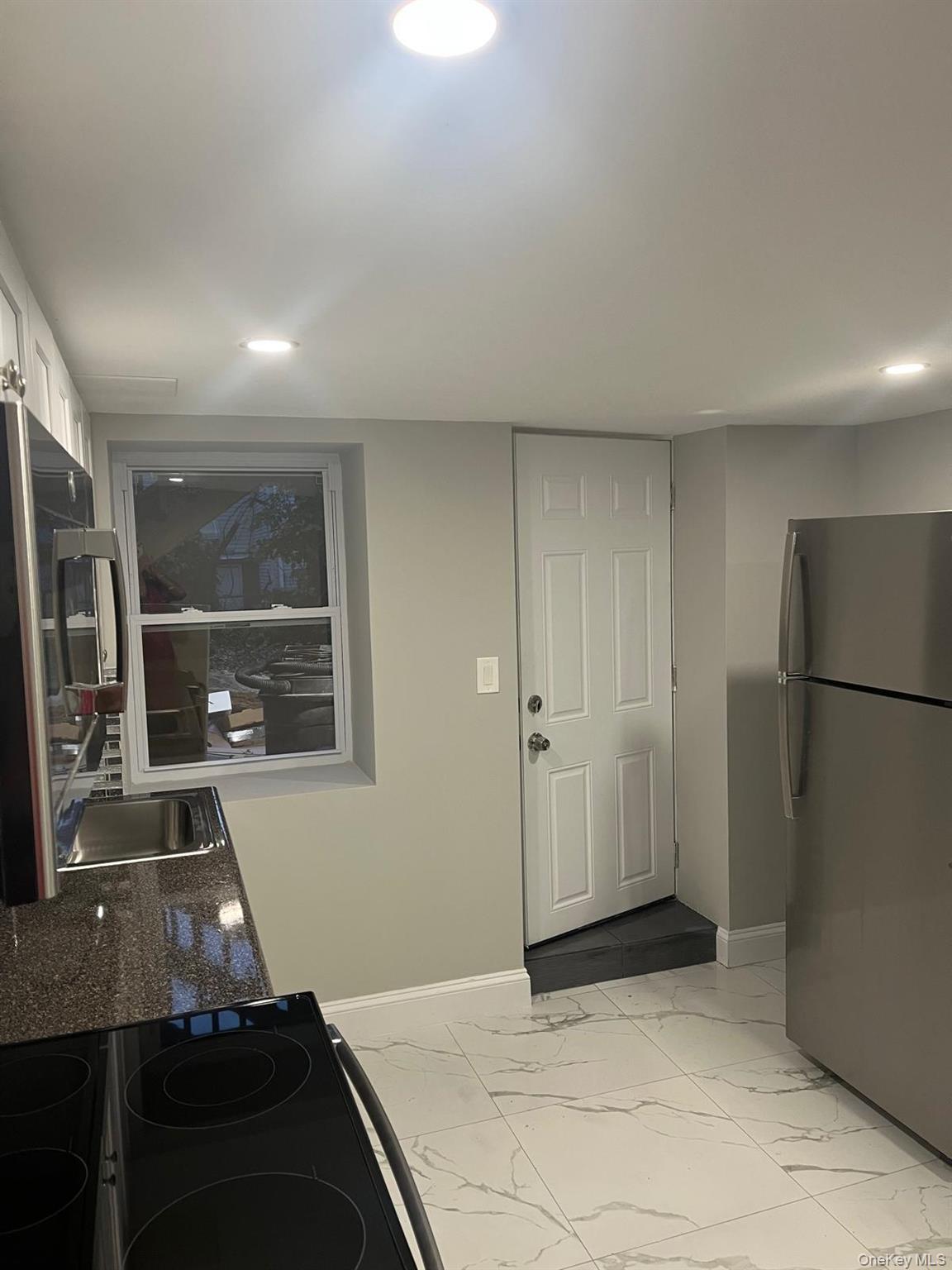 2213 Belmont Avenue, Unit 1B photo 4