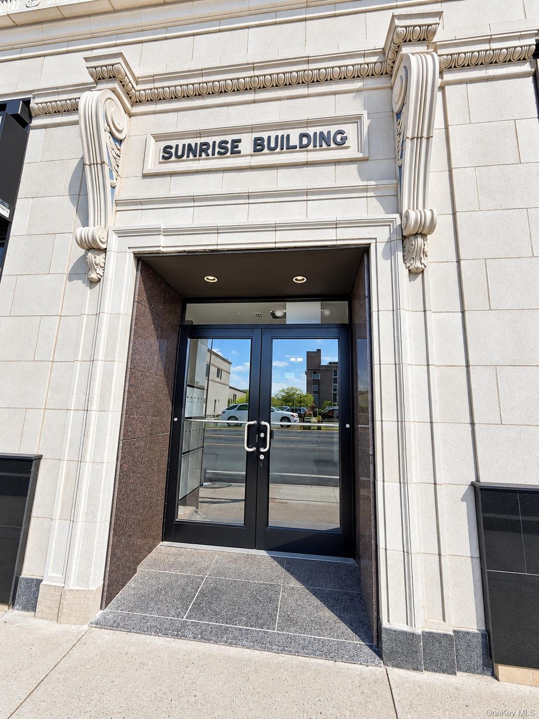 189 Sunrise Highway, Unit 304