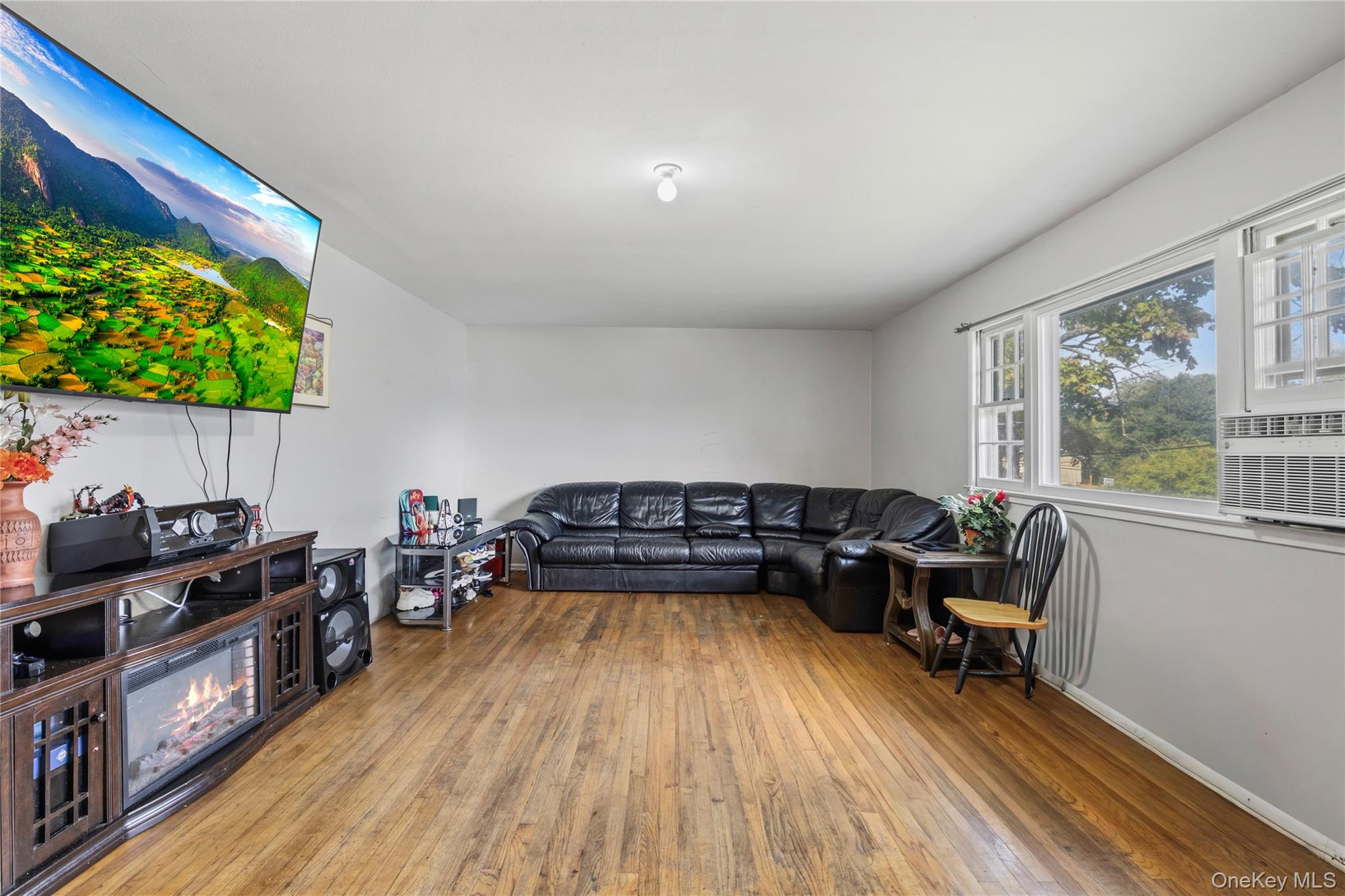 4 Great Oaks Drive – For Sale photo 6