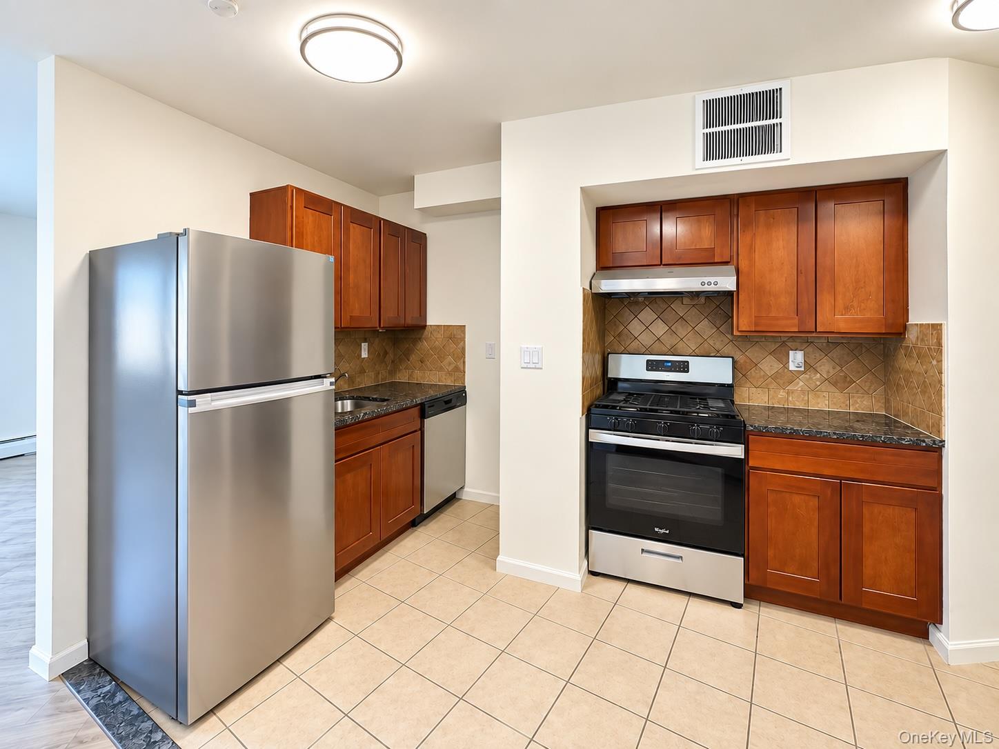 7617 46th Avenue, Unit 4A photo 2