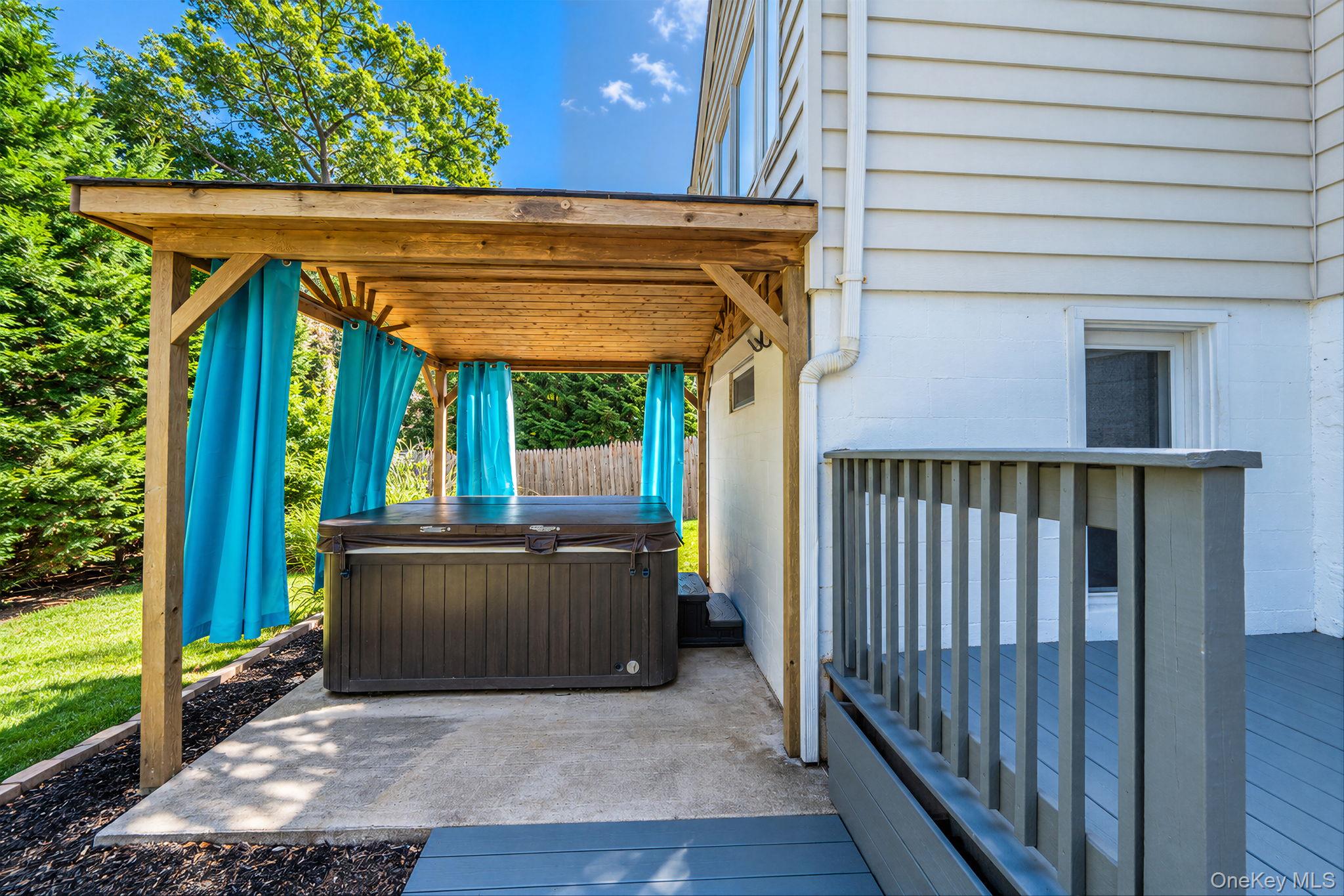 39 Plandome Road – For Sale photo 17