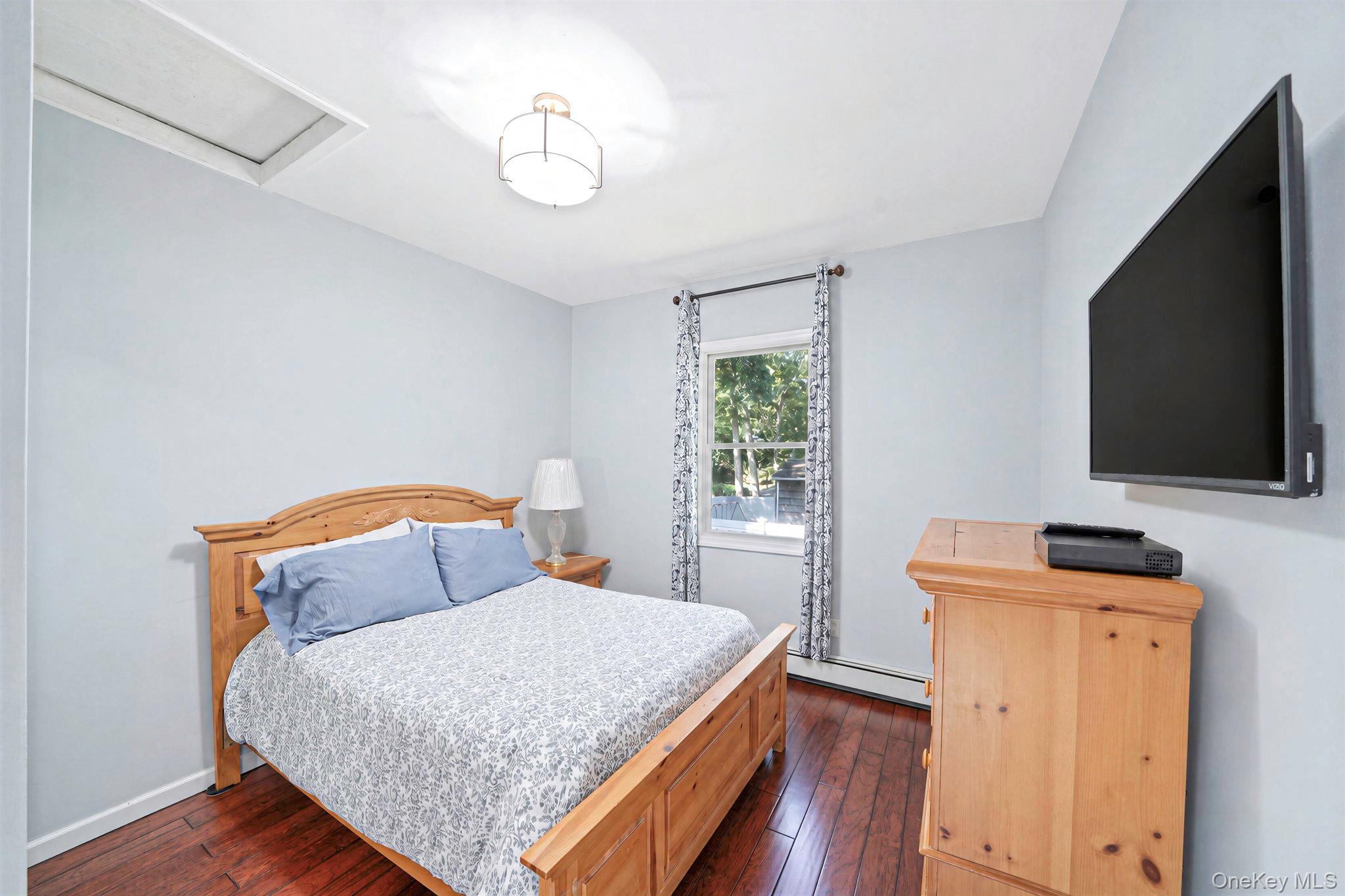 39 Plandome Road – For Sale photo 8