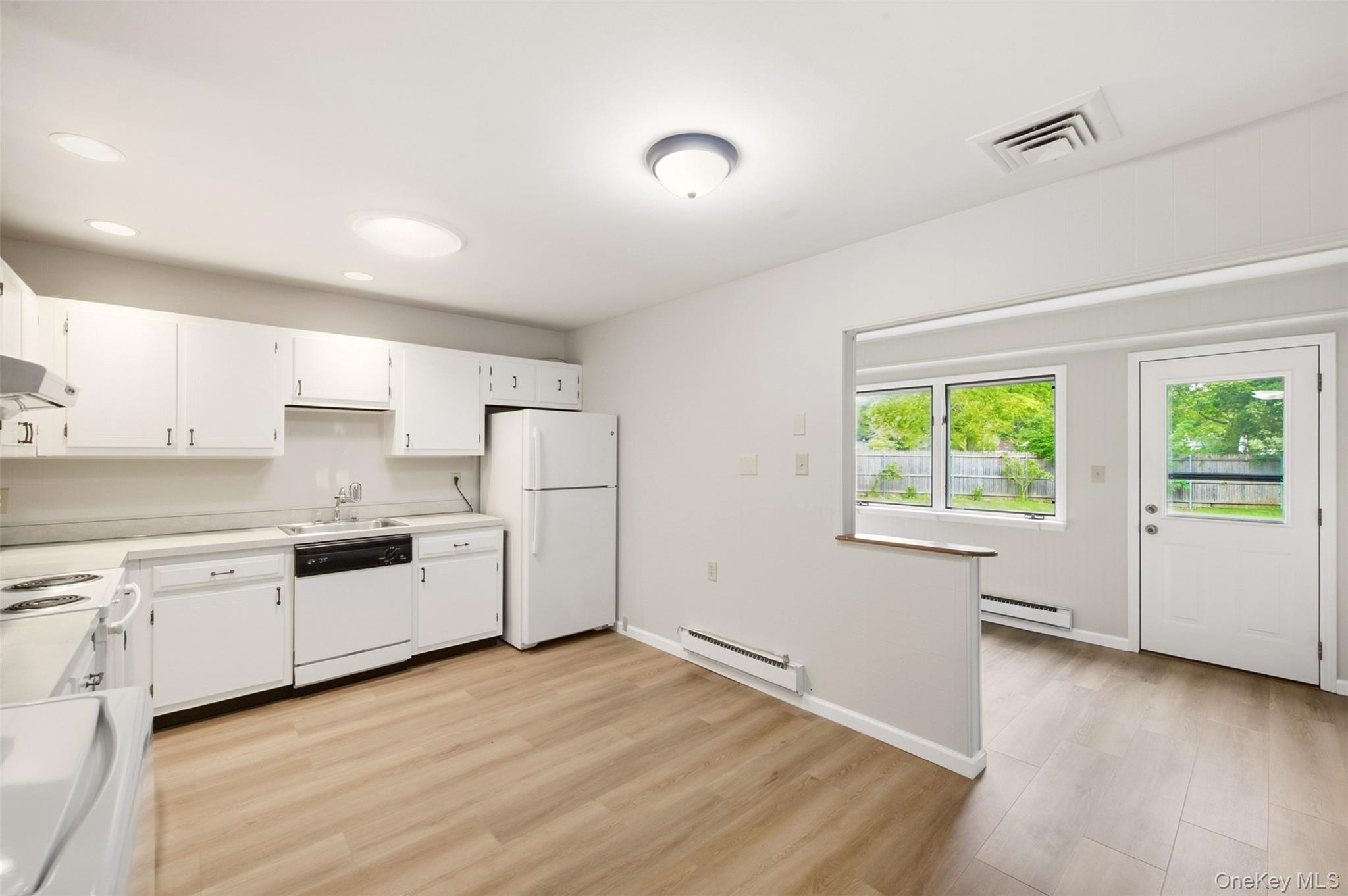 209 Strathmore Gate Drive – For Sale photo 13