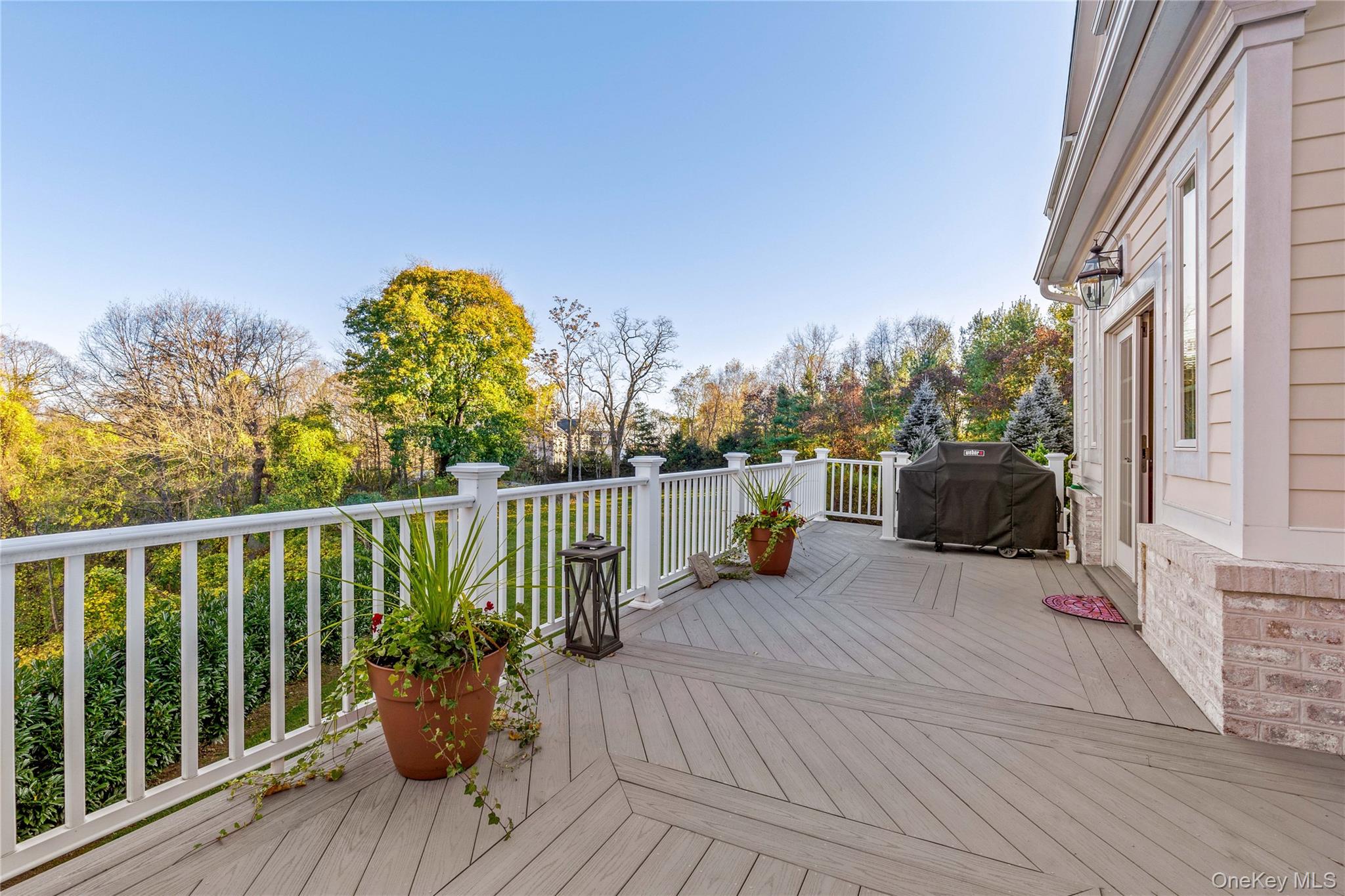 15 Knightsbridge Manor Road – For Sale photo 22