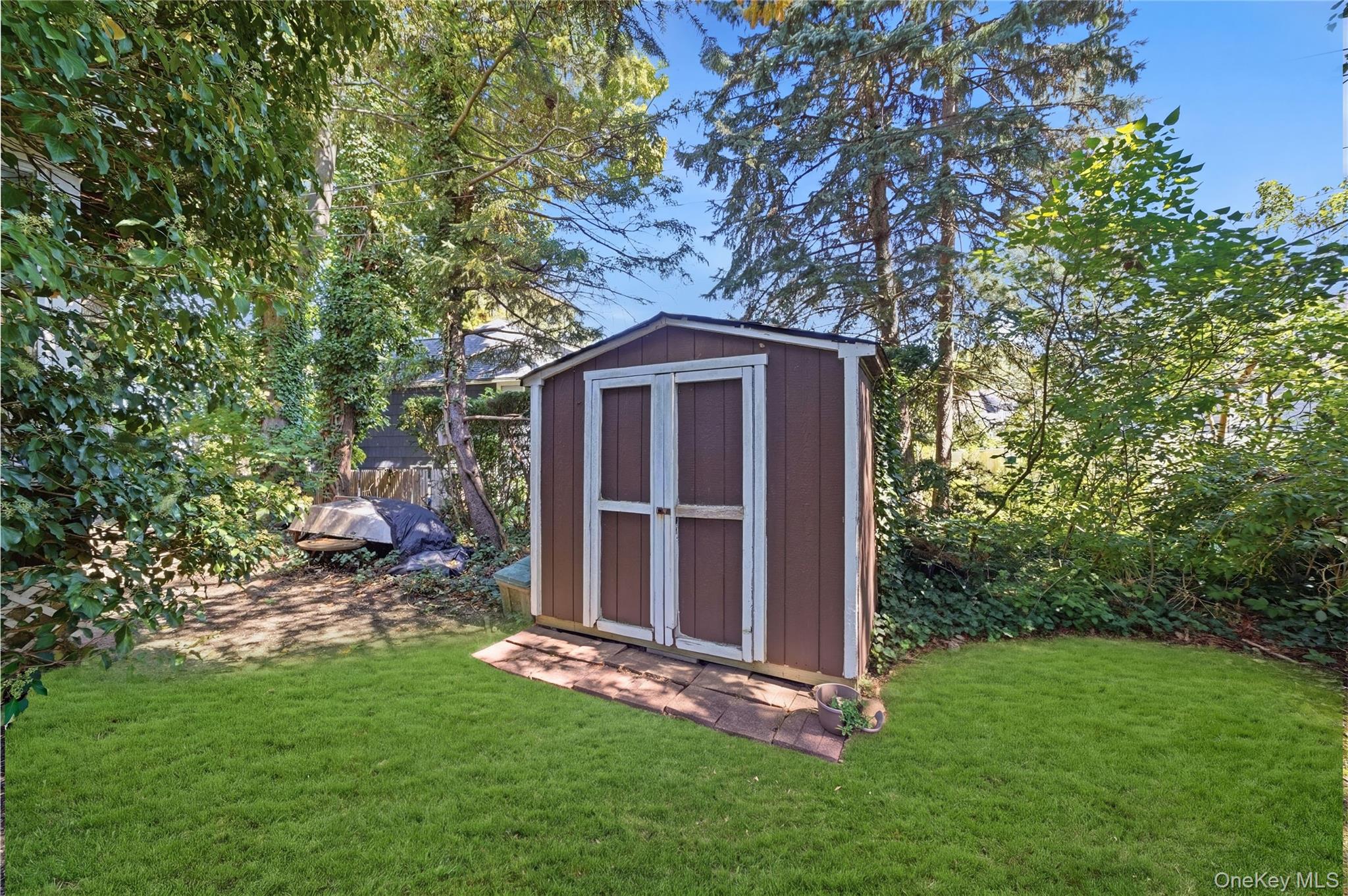 5 Roxbury Road – For Sale photo 31