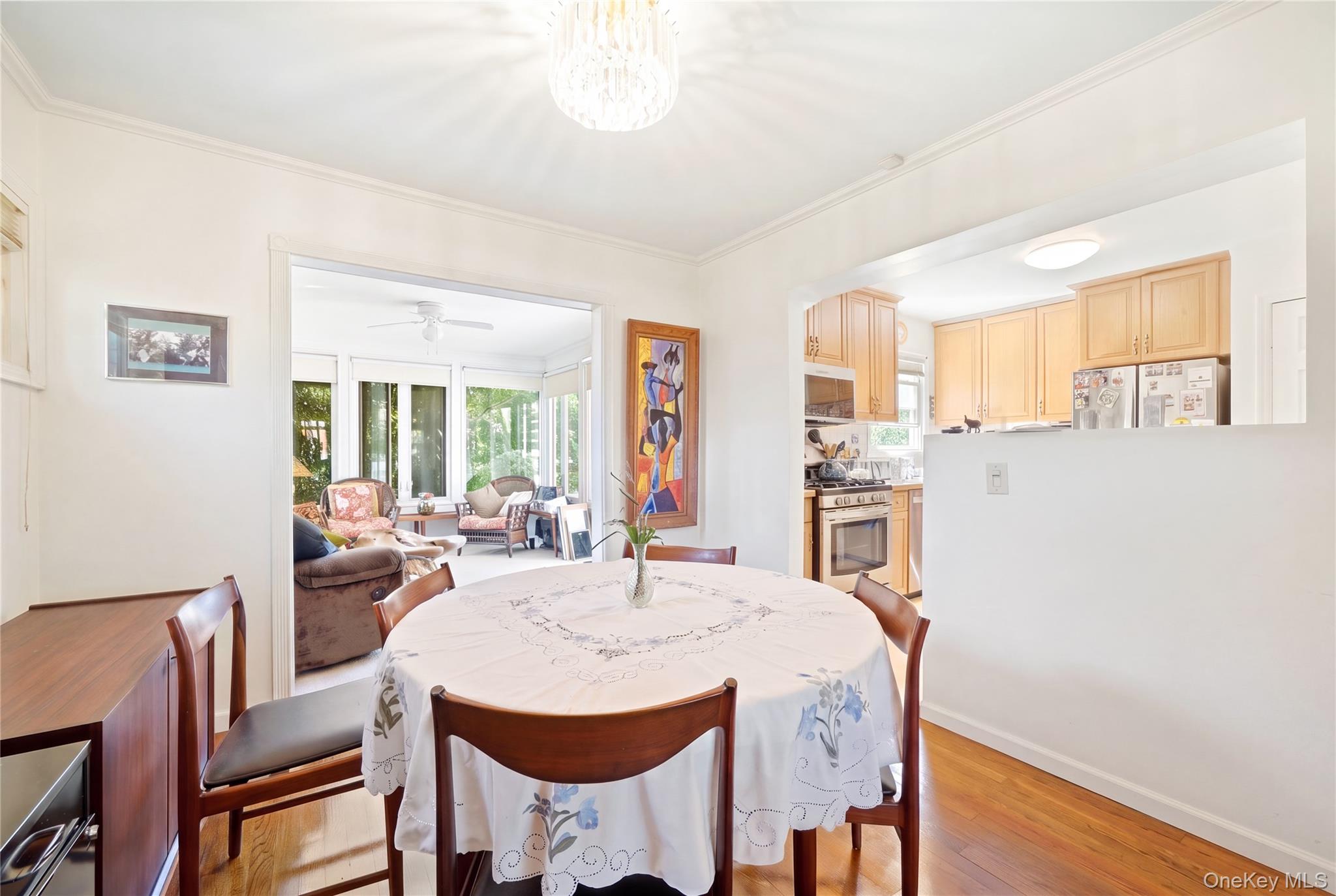 5 Roxbury Road – For Sale photo 9