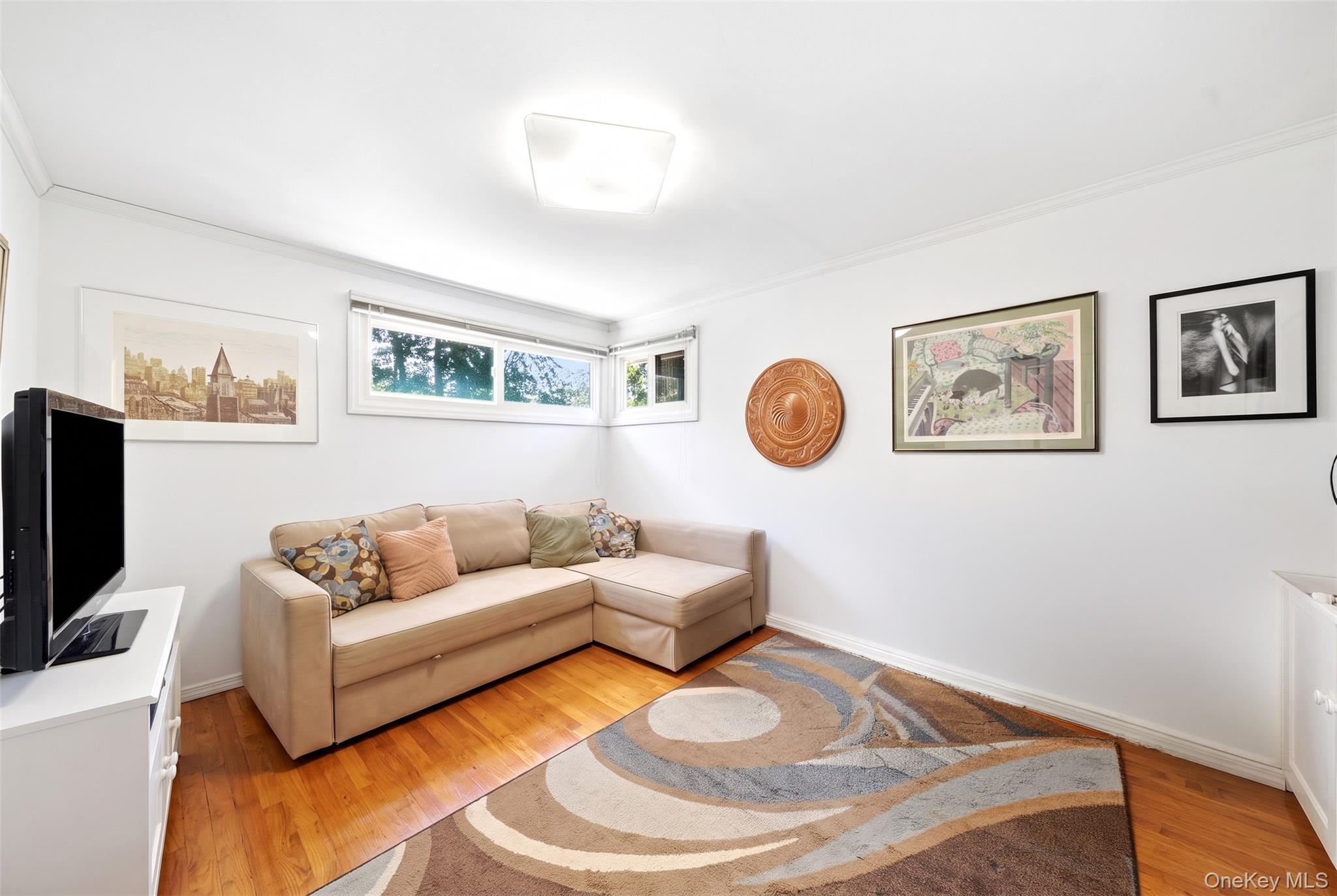 5 Roxbury Road – For Sale photo 6