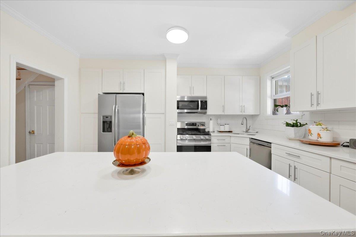 3309 Hone Avenue – For Sale photo 12