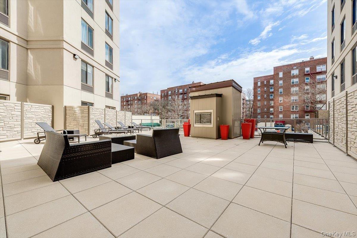 64-05 Yellowstone Boulevard, Unit PH504 photo 28