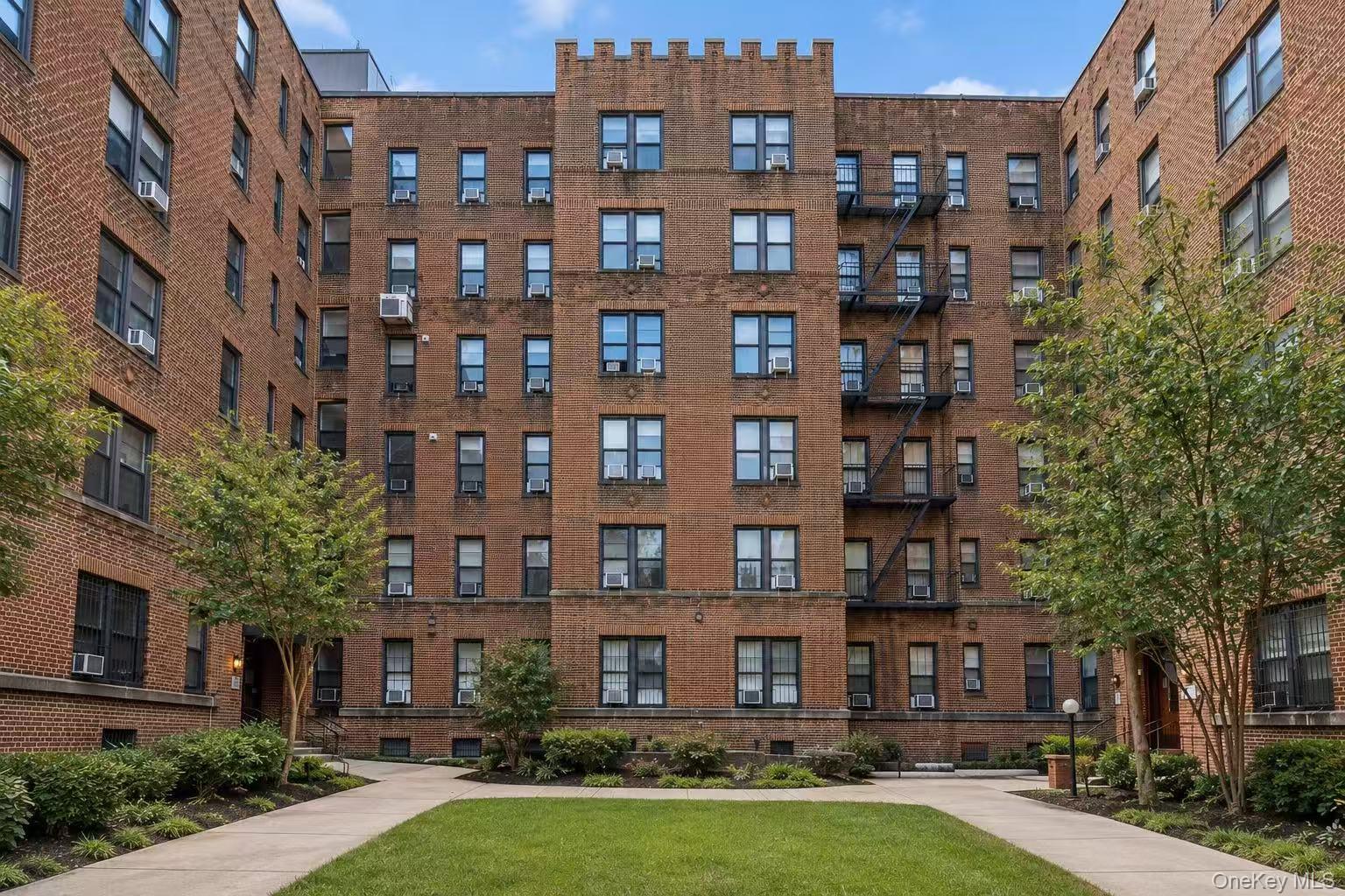 4220 Kissena Boulevard, Unit A10