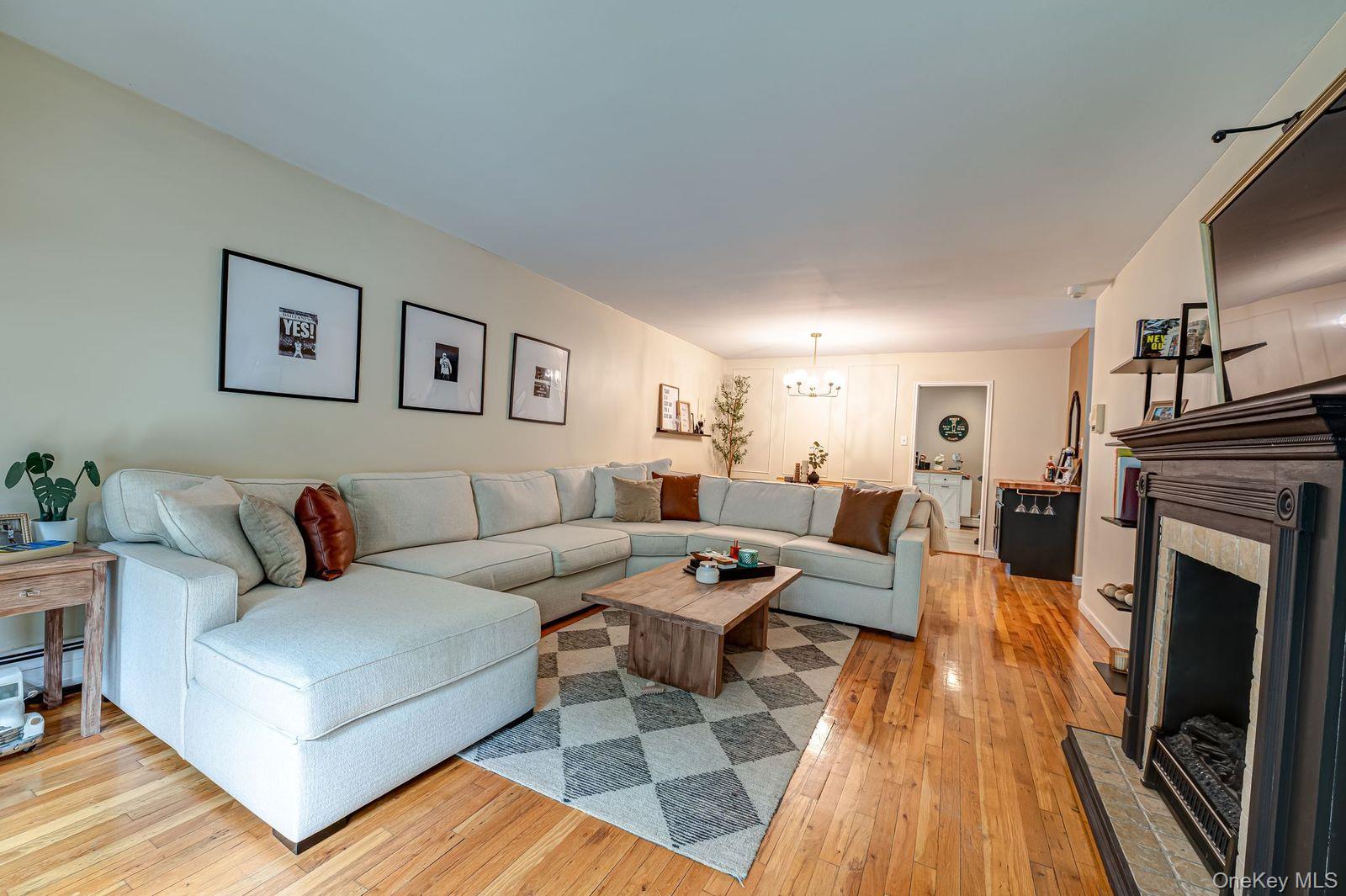 14 Glen Hollow Drive, Unit E37 photo 8