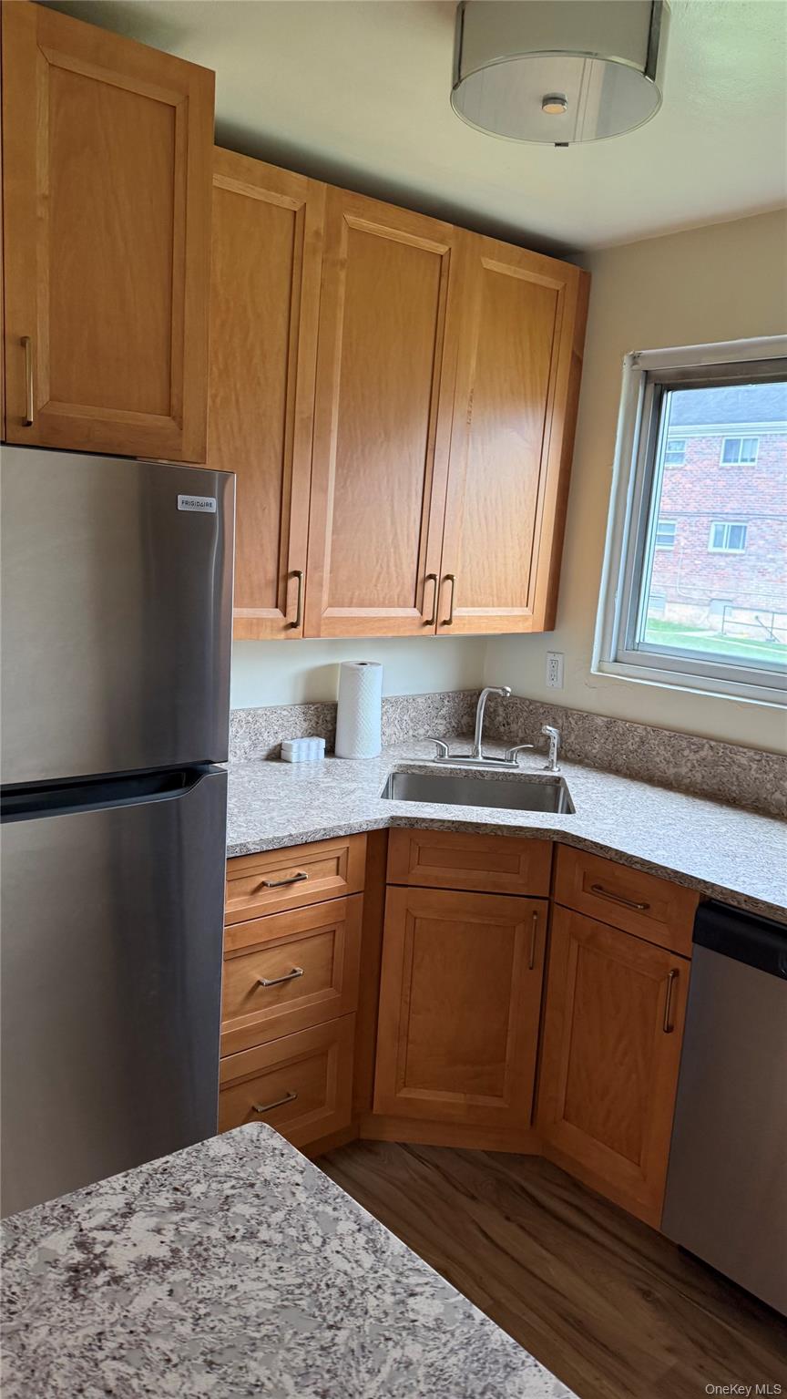 955 Fenwood Drive, Unit 2 photo 3