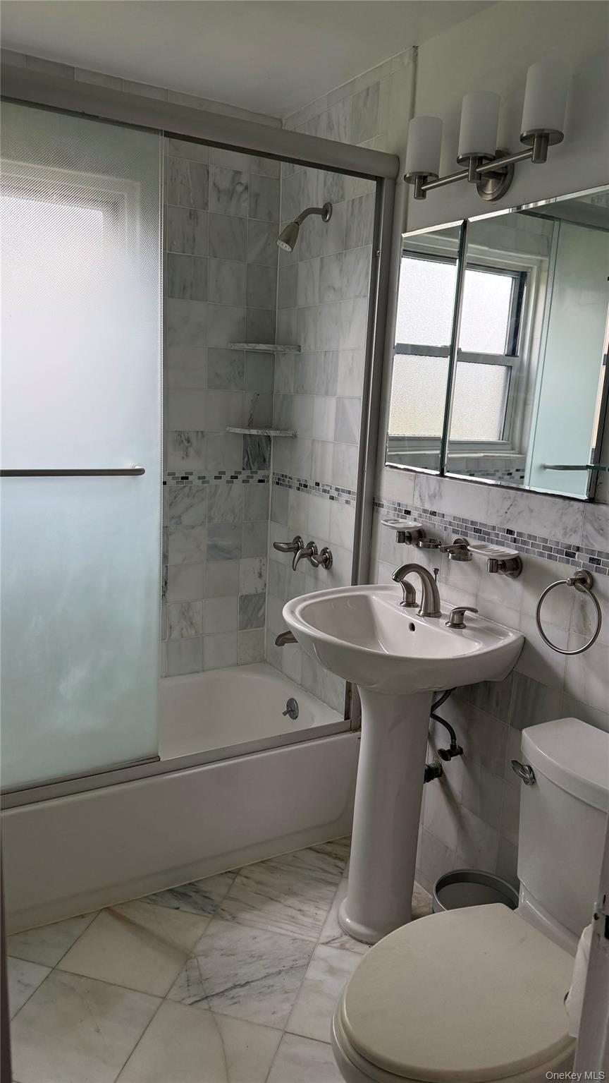 955 Fenwood Drive, Unit 2 photo 5