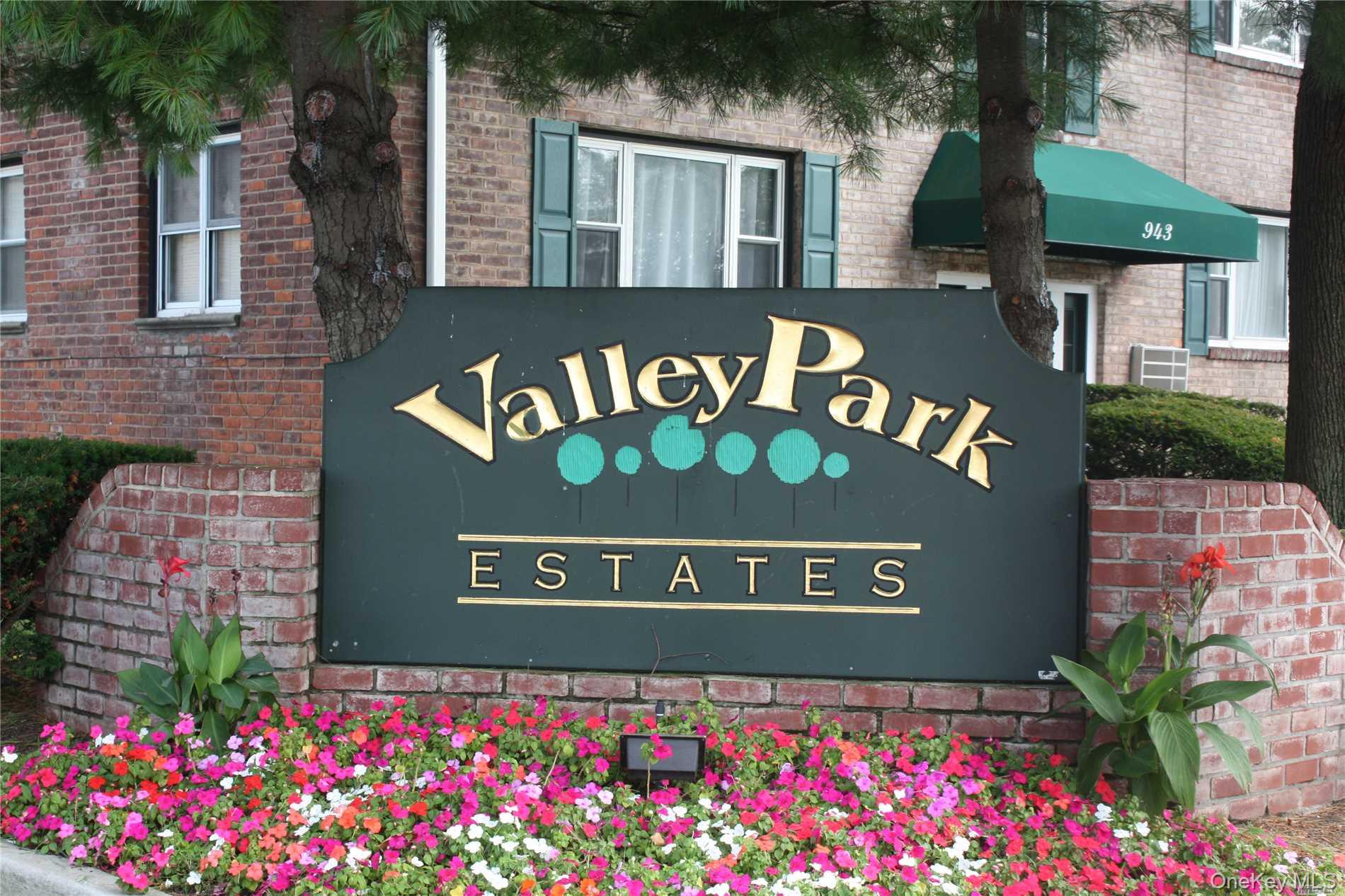 955 Fenwood Drive, Unit 2