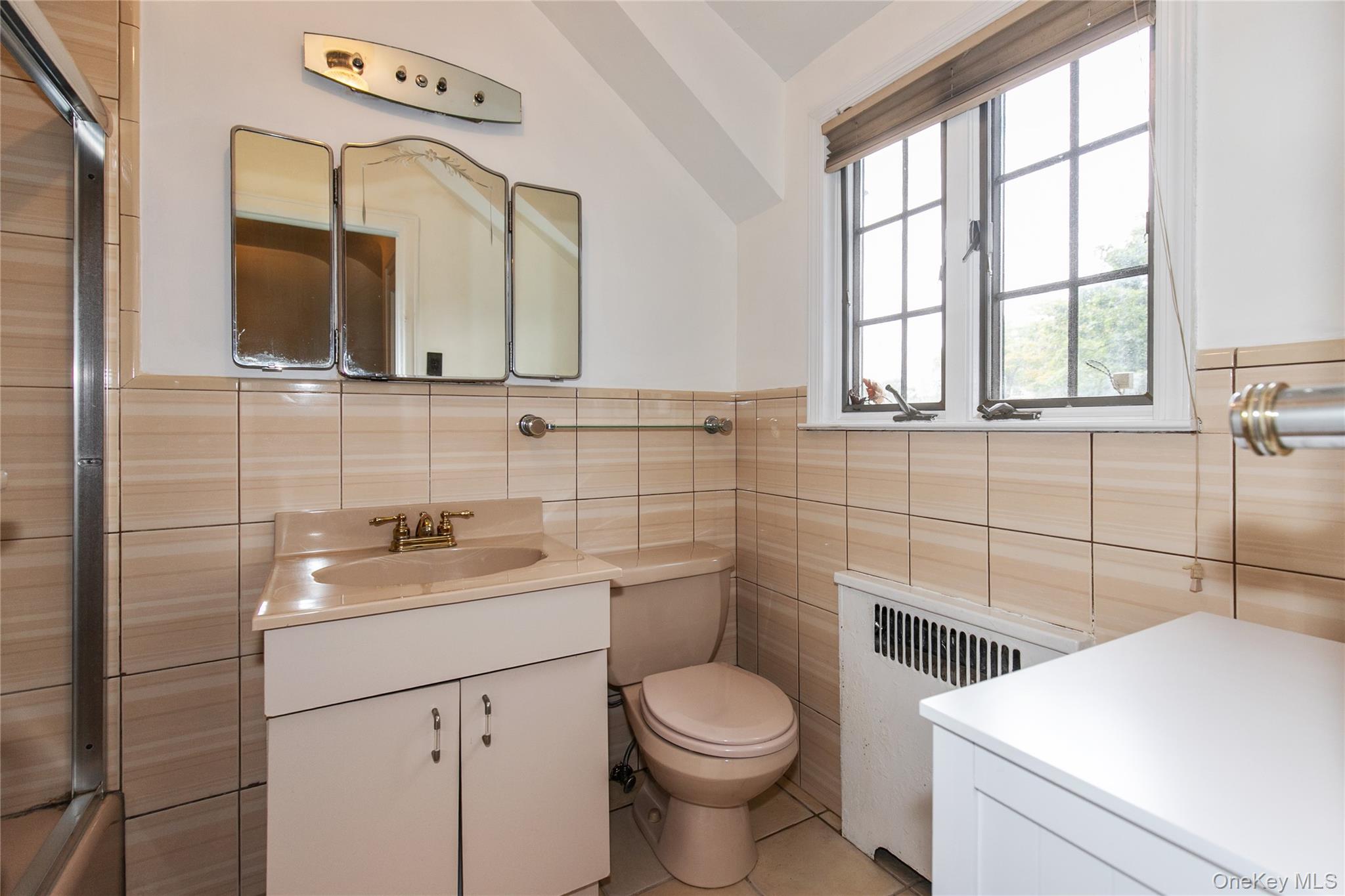 85 Oxford Boulevard – For Sale photo 16