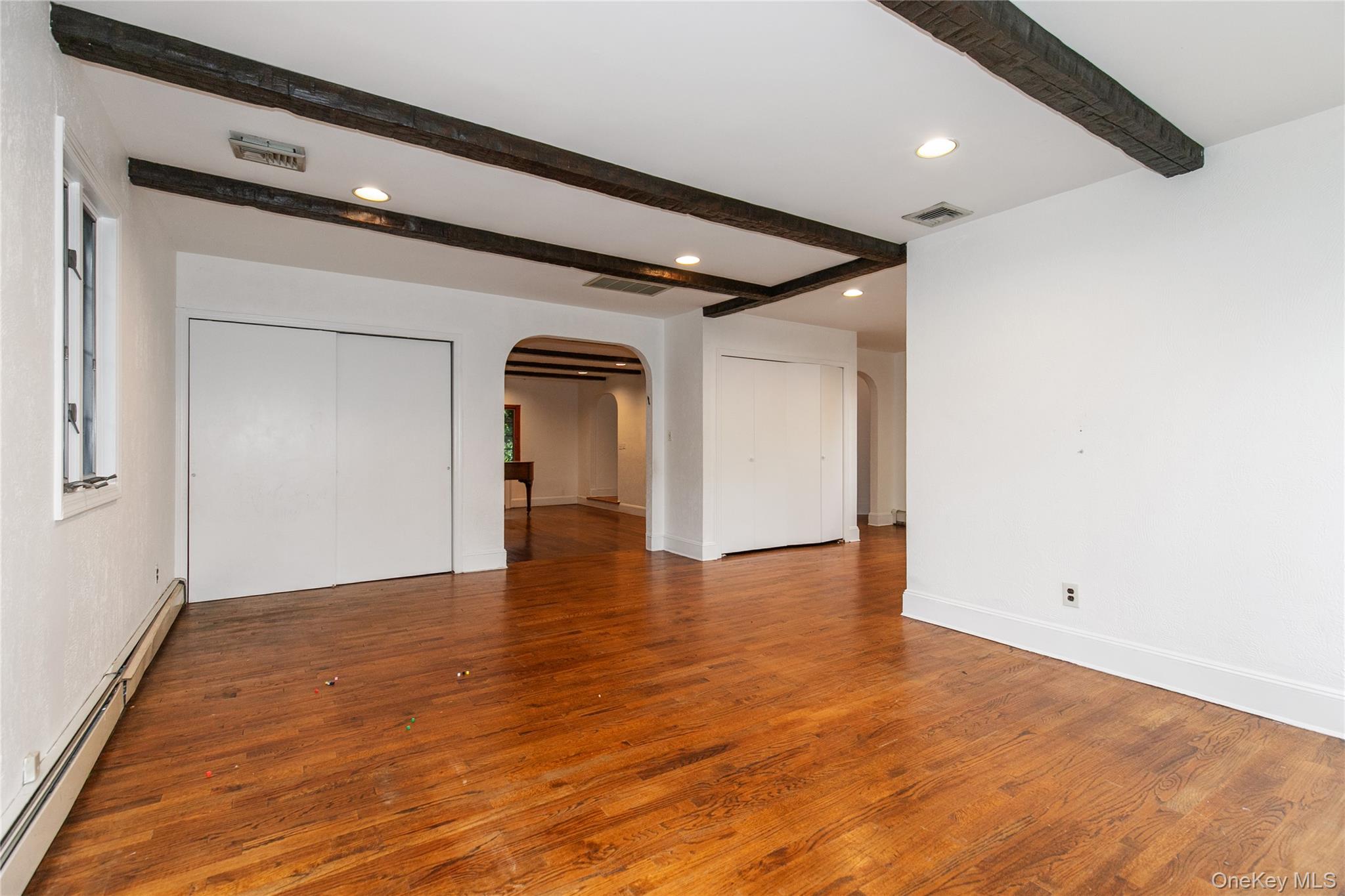 85 Oxford Boulevard – For Sale photo 13