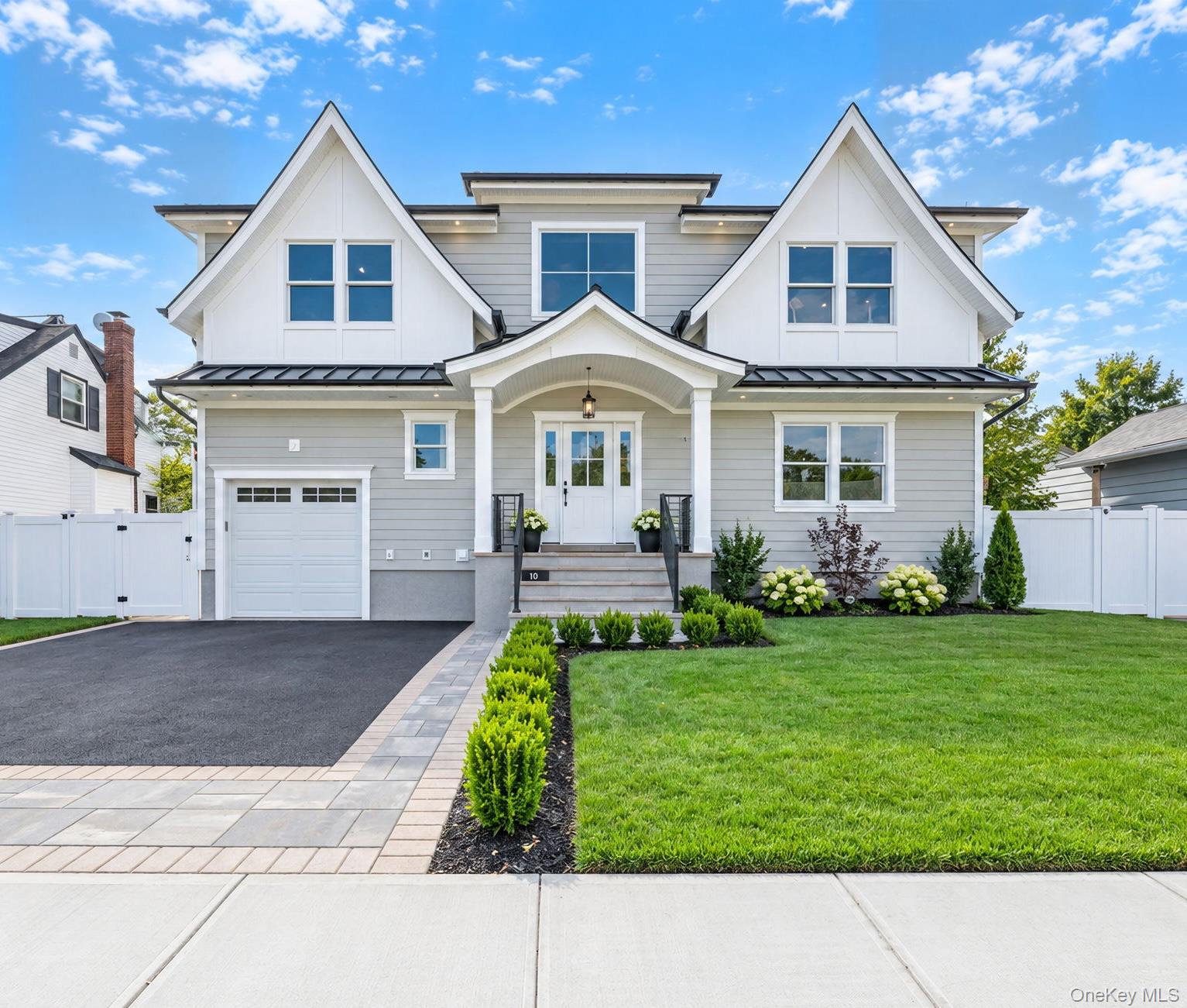746 Blackstone Avenue – For Sale