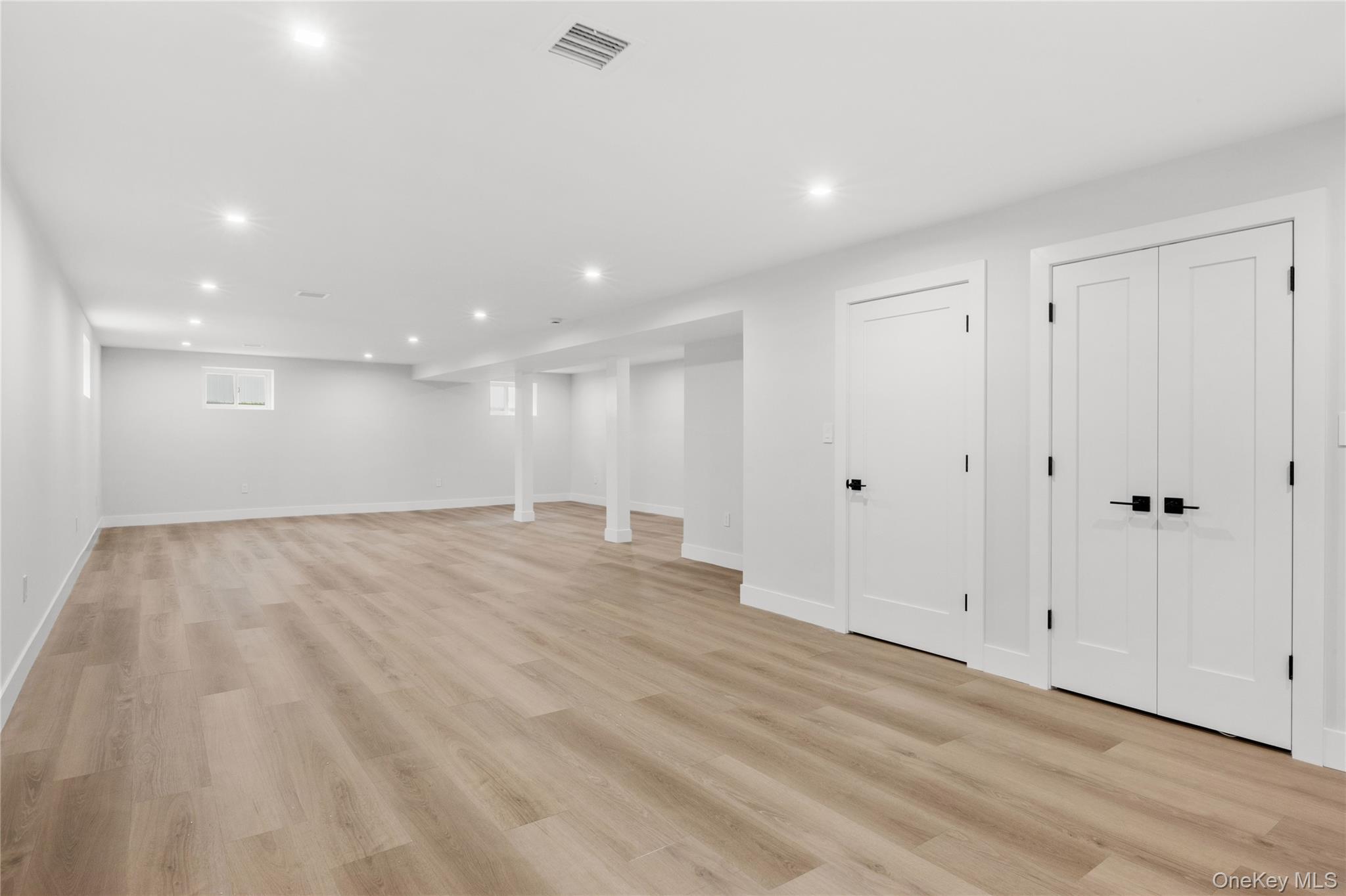 746 Blackstone Avenue – For Sale photo 42