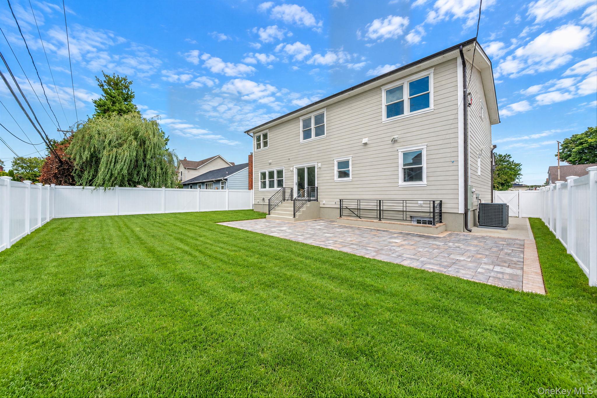 746 Blackstone Avenue – For Sale photo 8