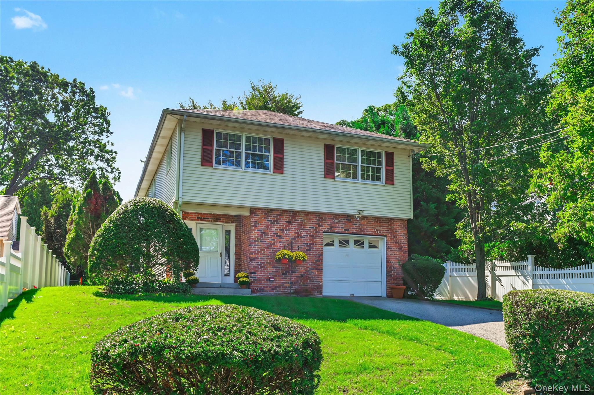 76 Hernan Avenue – For Sale