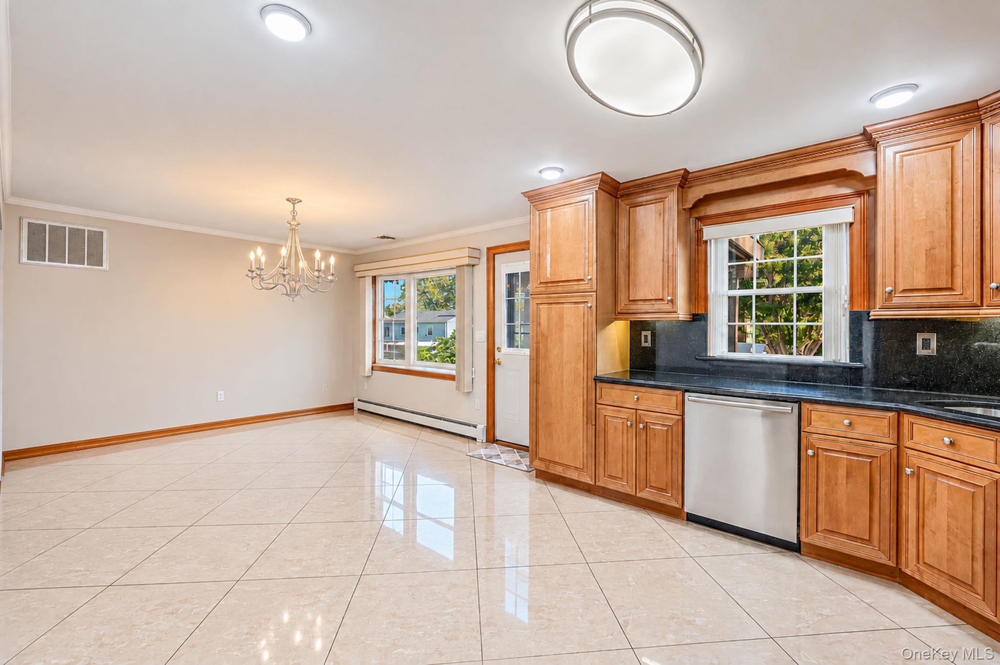 719 3rd Street – For Sale photo 6