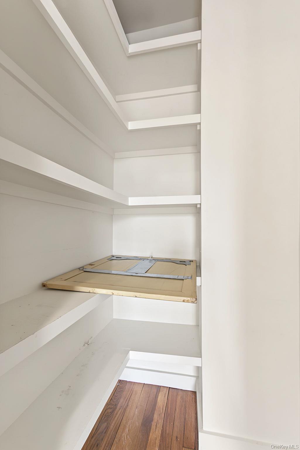 3235 Cambridge Avenue, Unit 5F photo 23