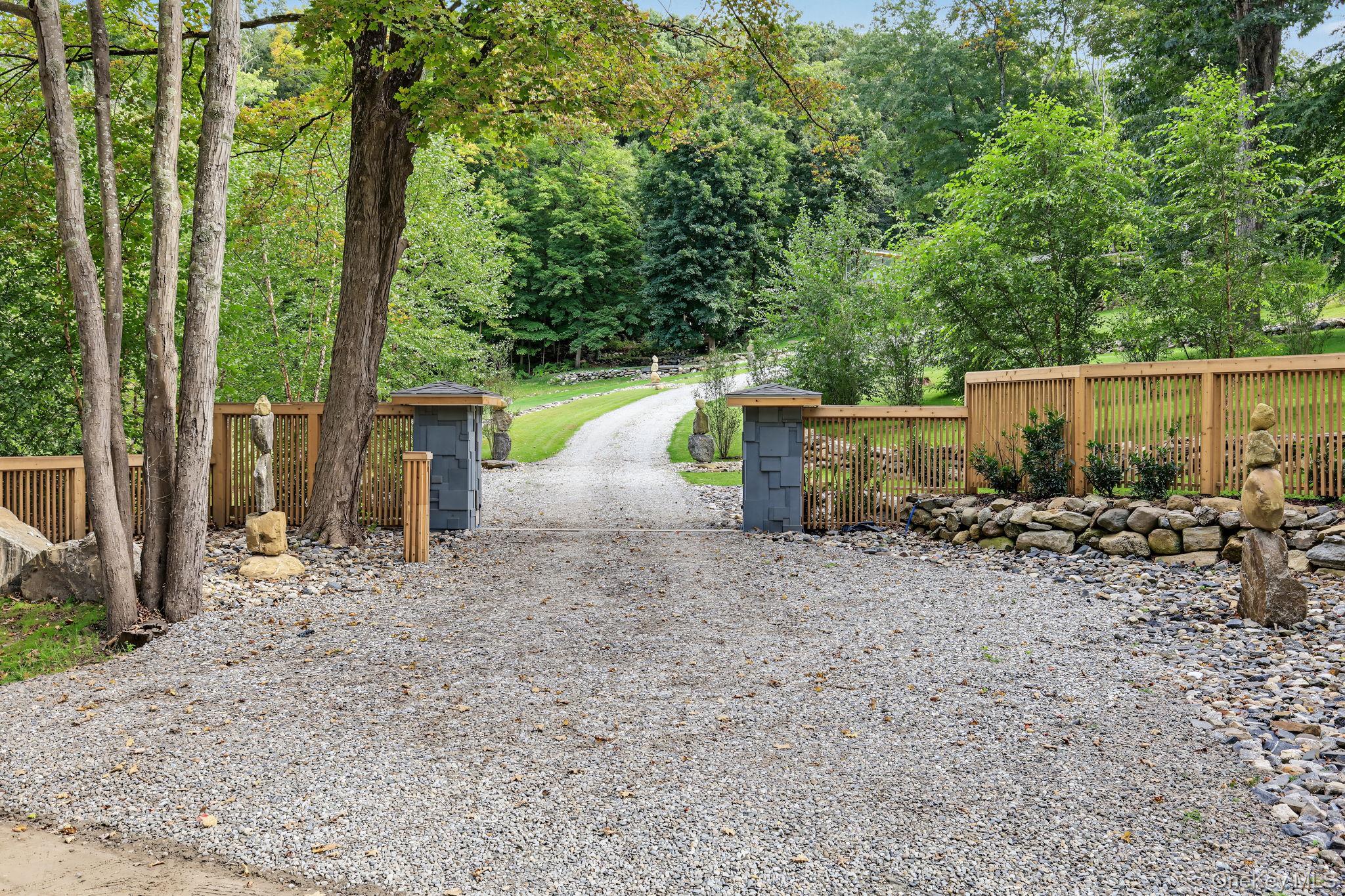 496 Haines Road – For Sale photo 3