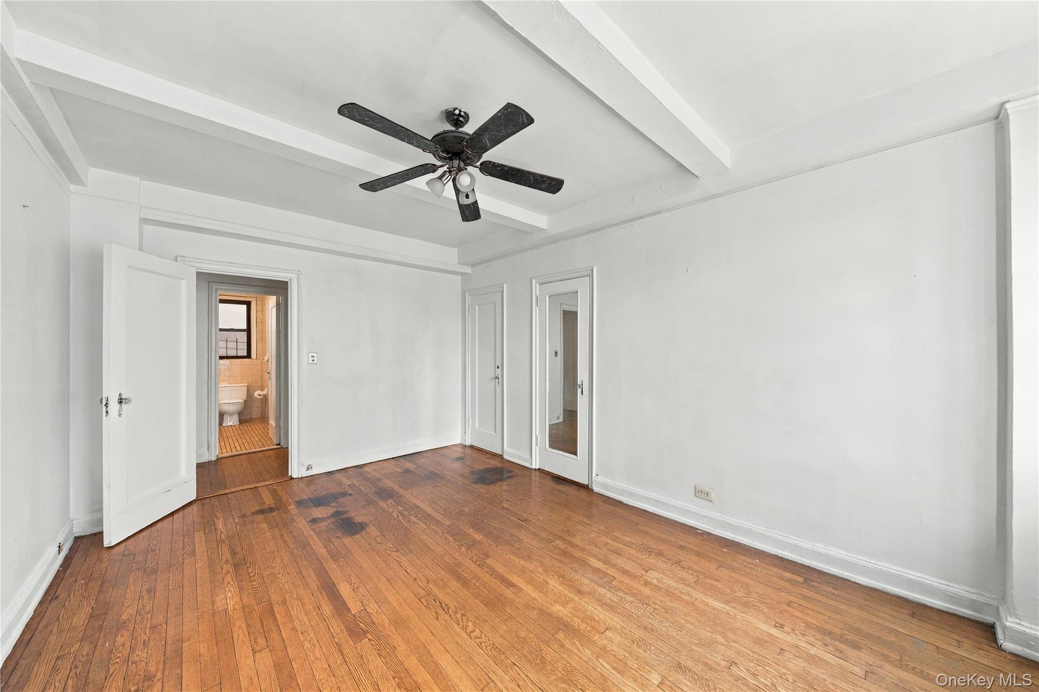 211 East 35th Street, Unit 4B photo 5