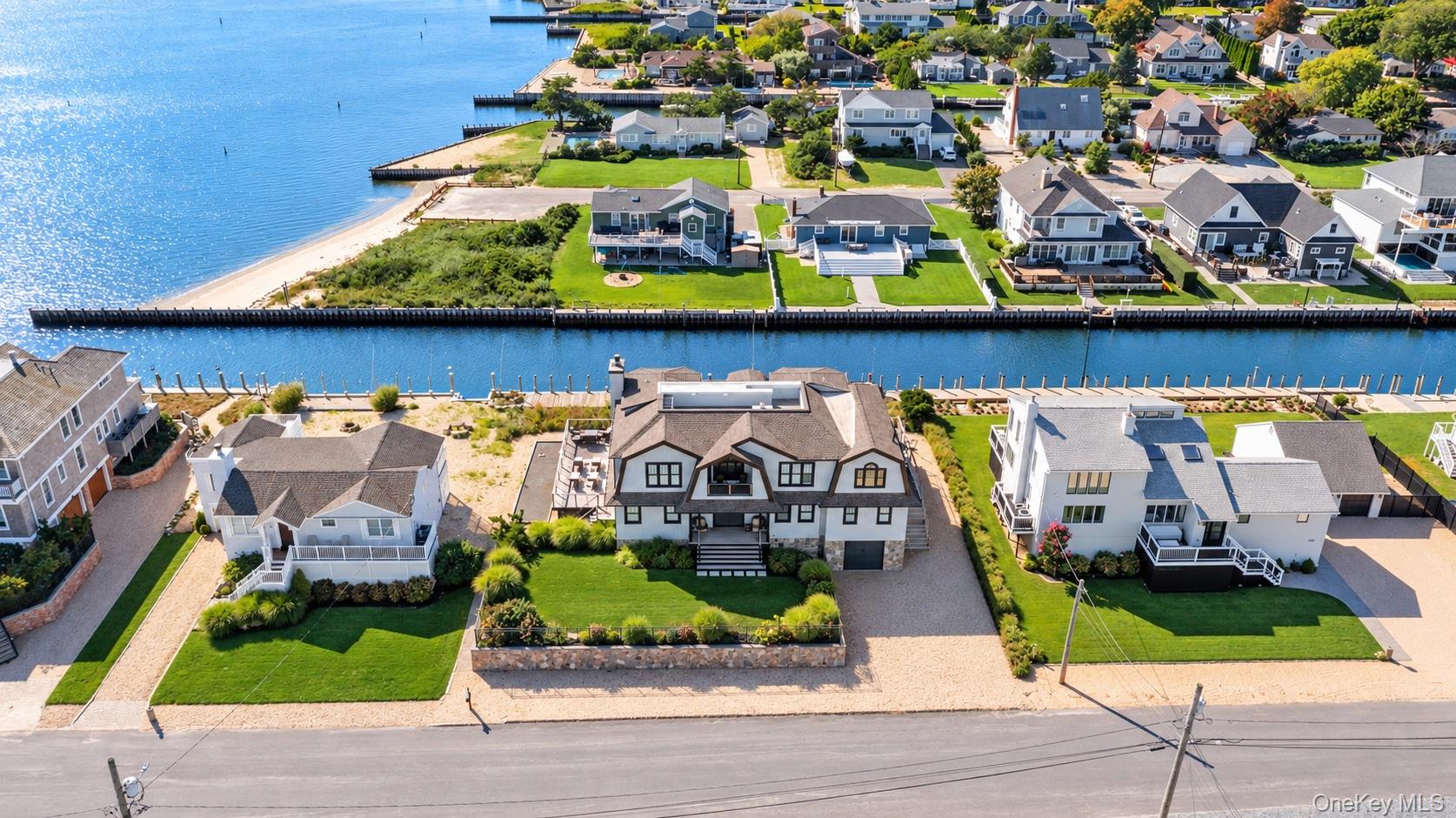 36 Shinnecock Road – For Sale photo 2