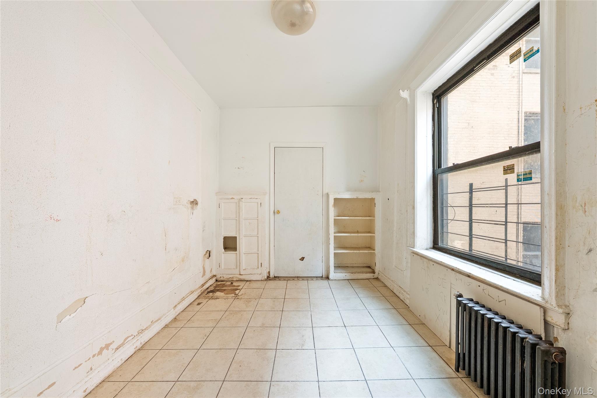 1715 Nelson Avenue, Unit 4H photo 5
