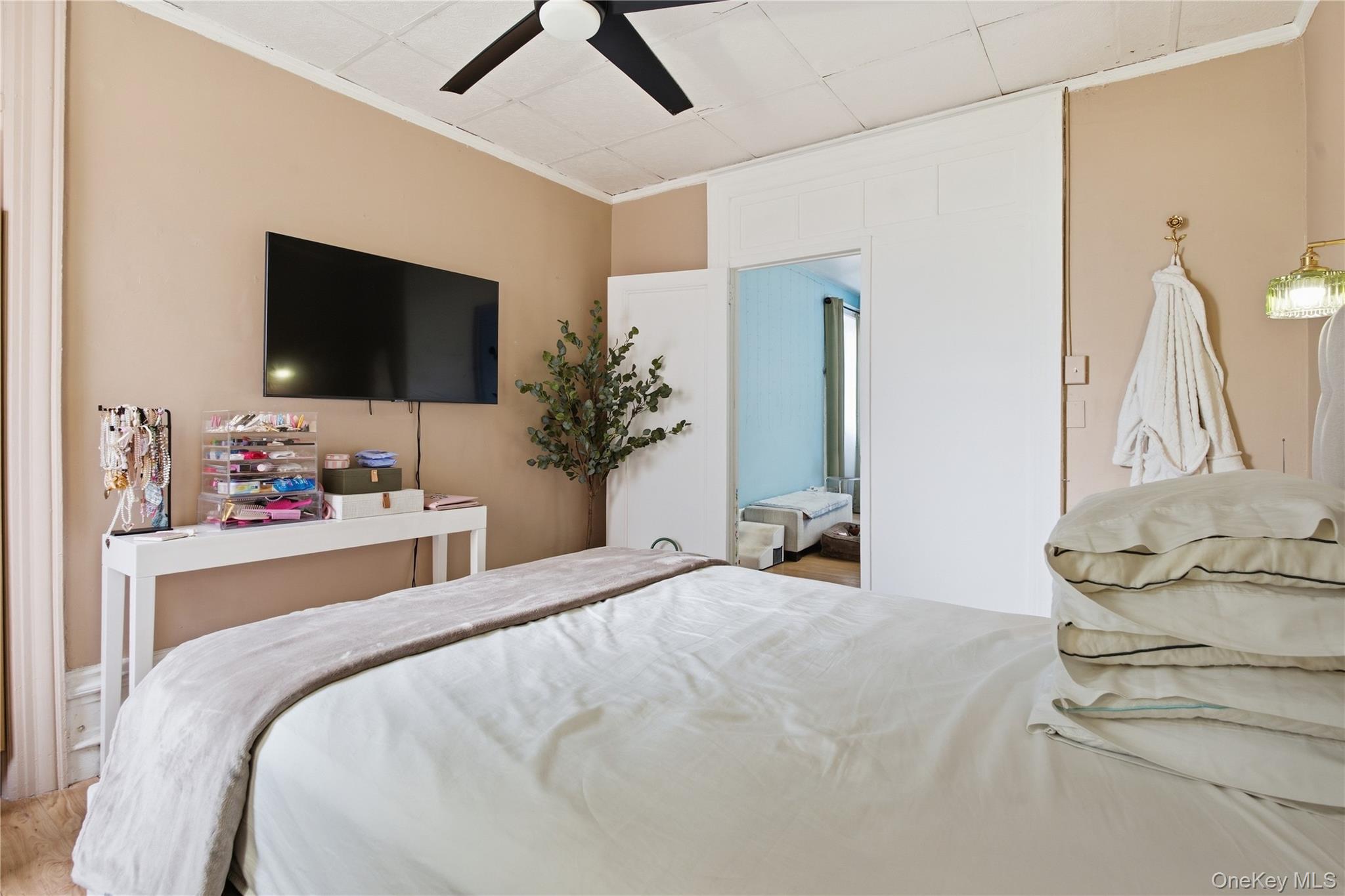 924 Summit Avenue, Unit 3B photo 10