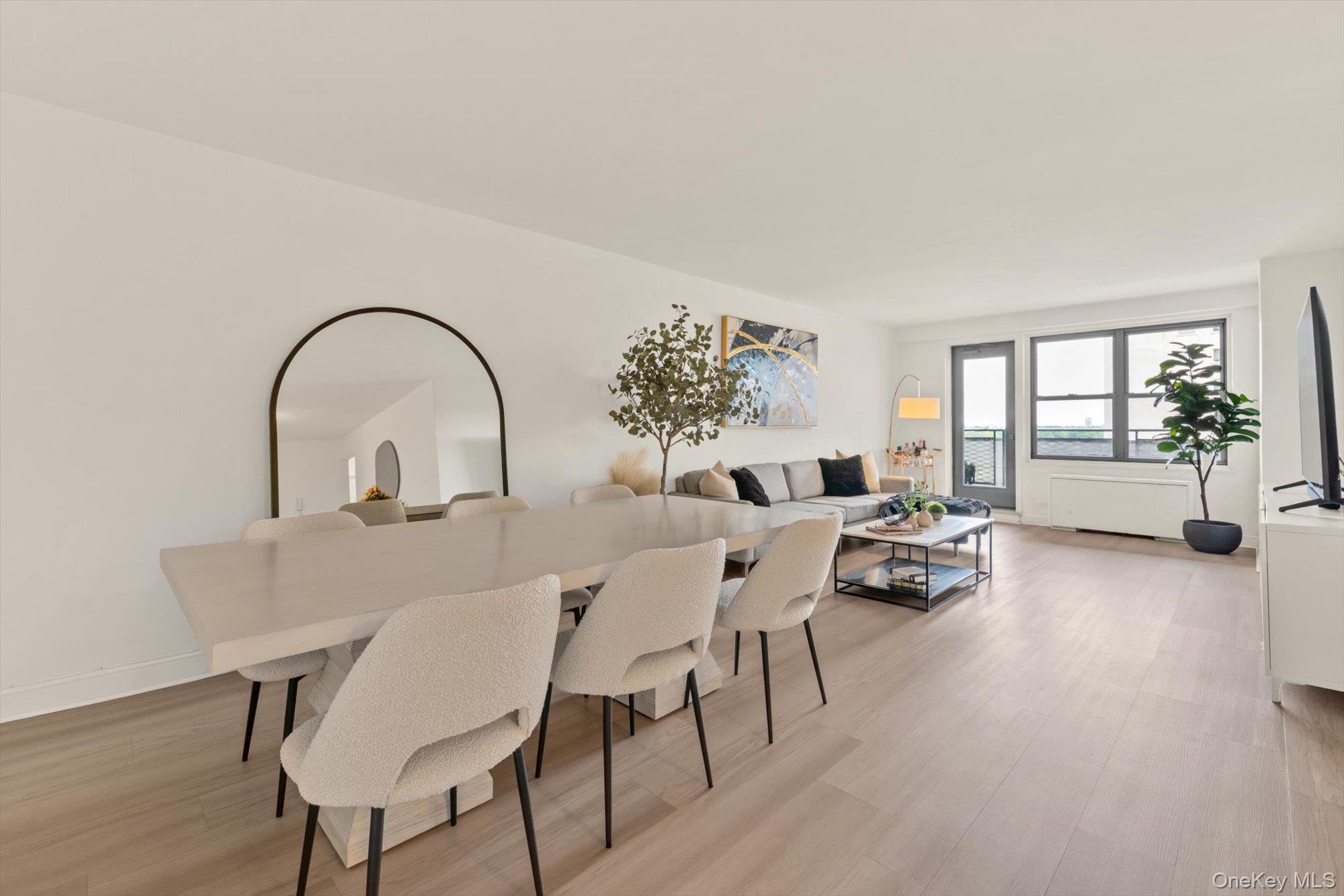 125-10 Queens Boulevard, Unit 606 photo 2
