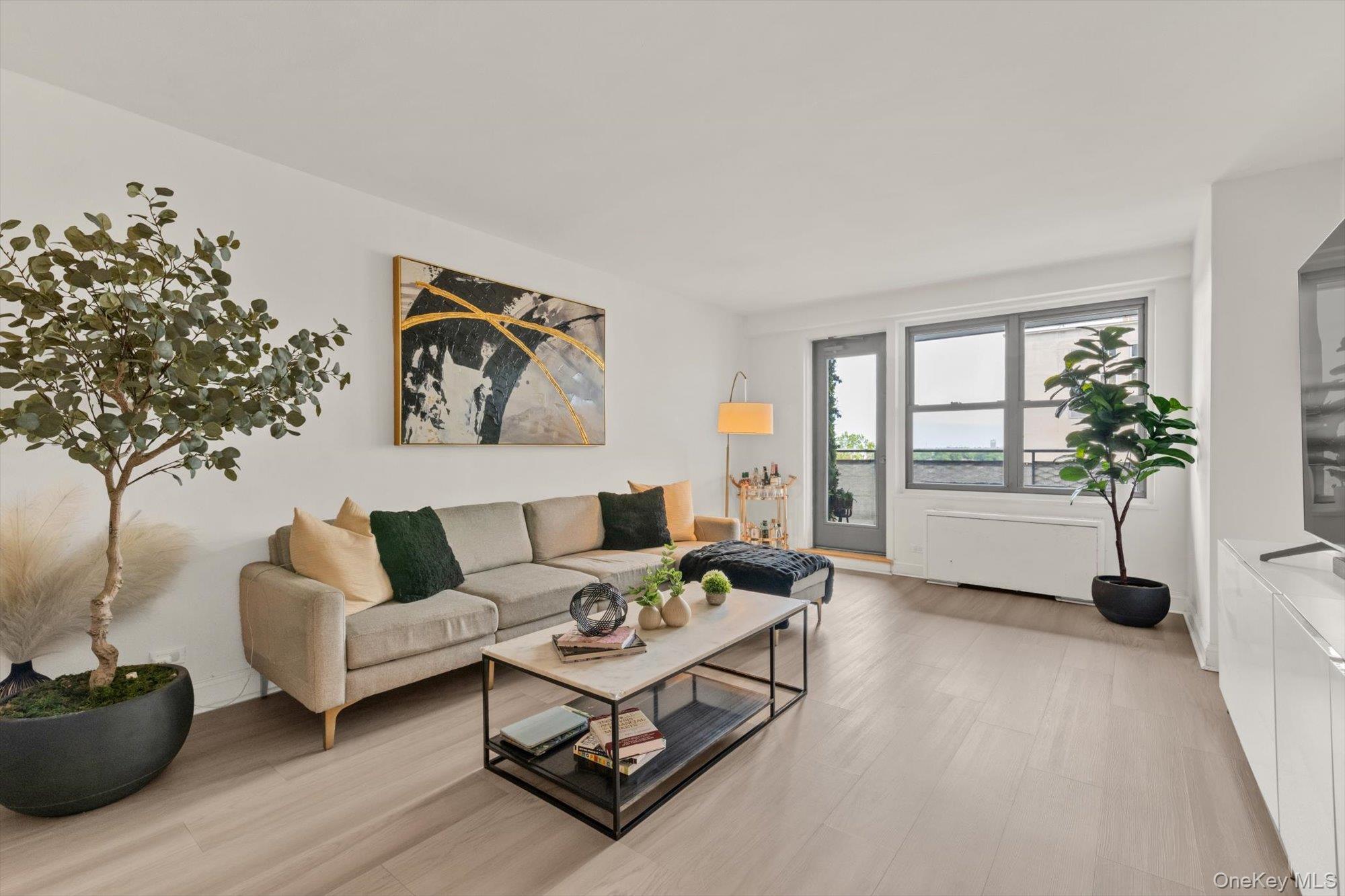 125-10 Queens Boulevard, Unit 606