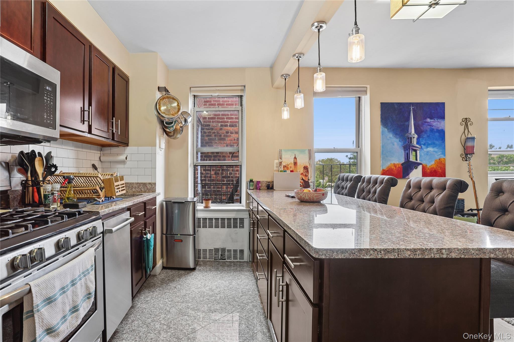 65-45 Yellowstone Boulevard, Unit 6G photo 6