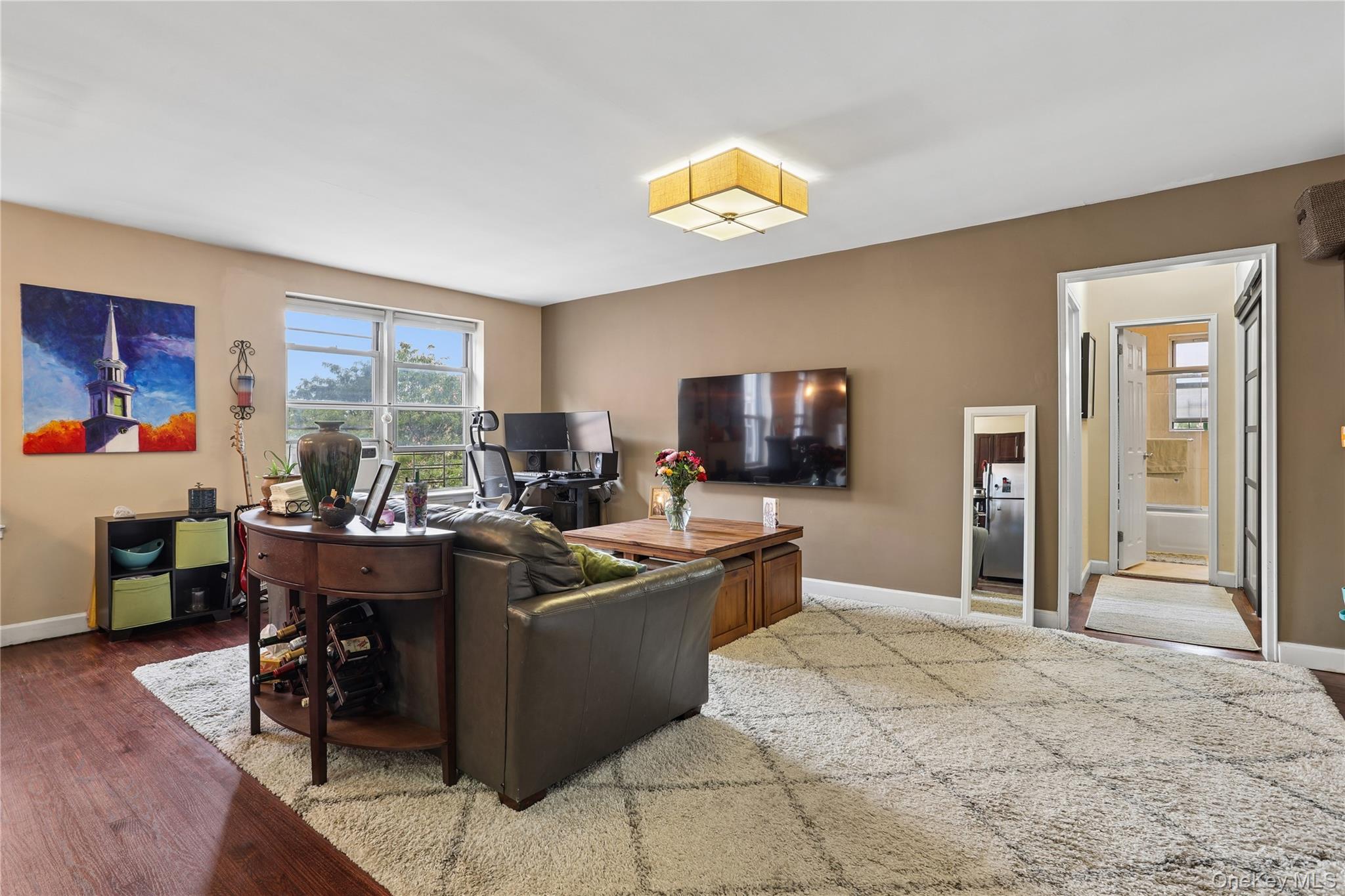 65-45 Yellowstone Boulevard, Unit 6G photo 3