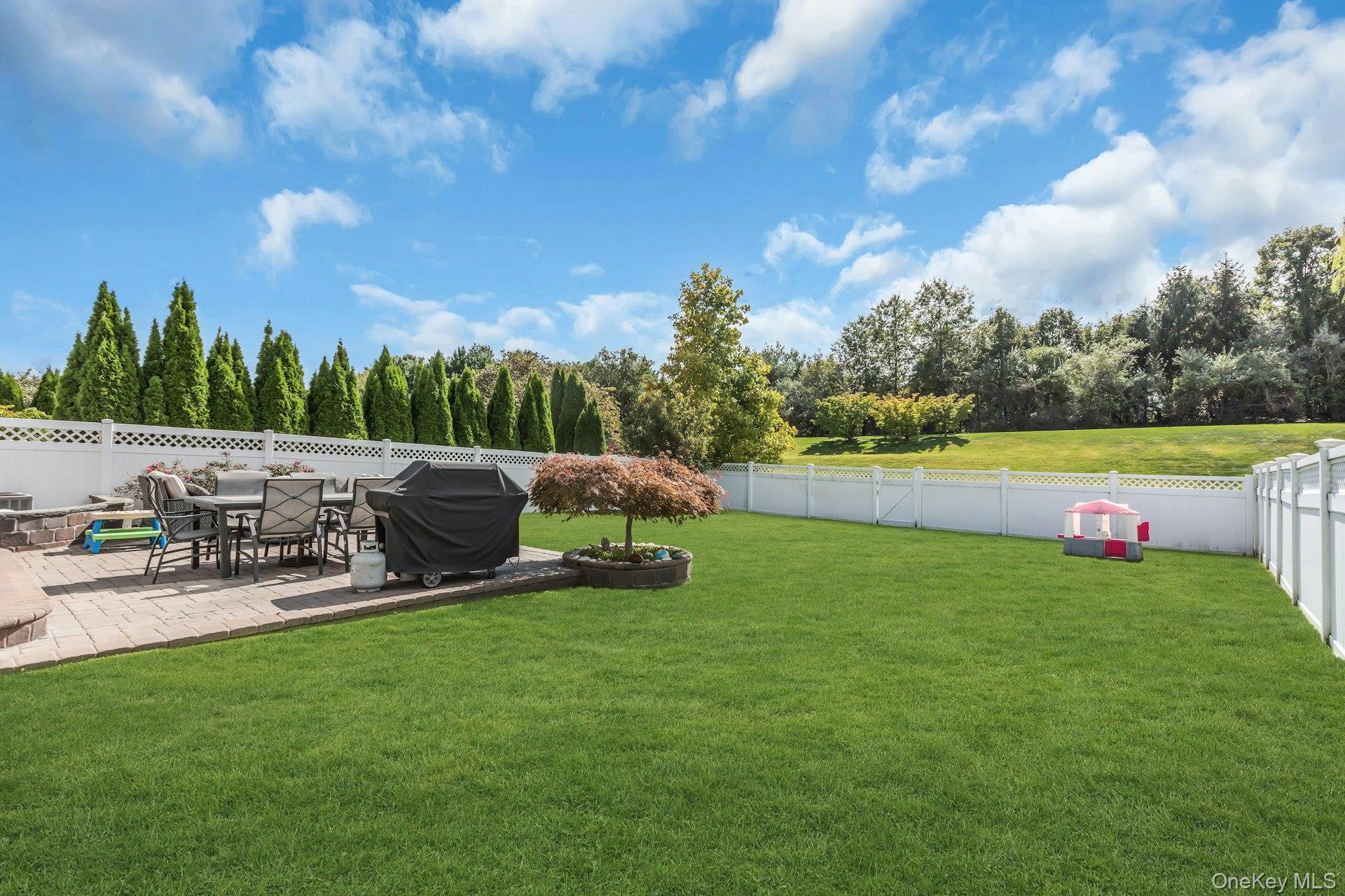 140 Rivendell Court – For Sale photo 32
