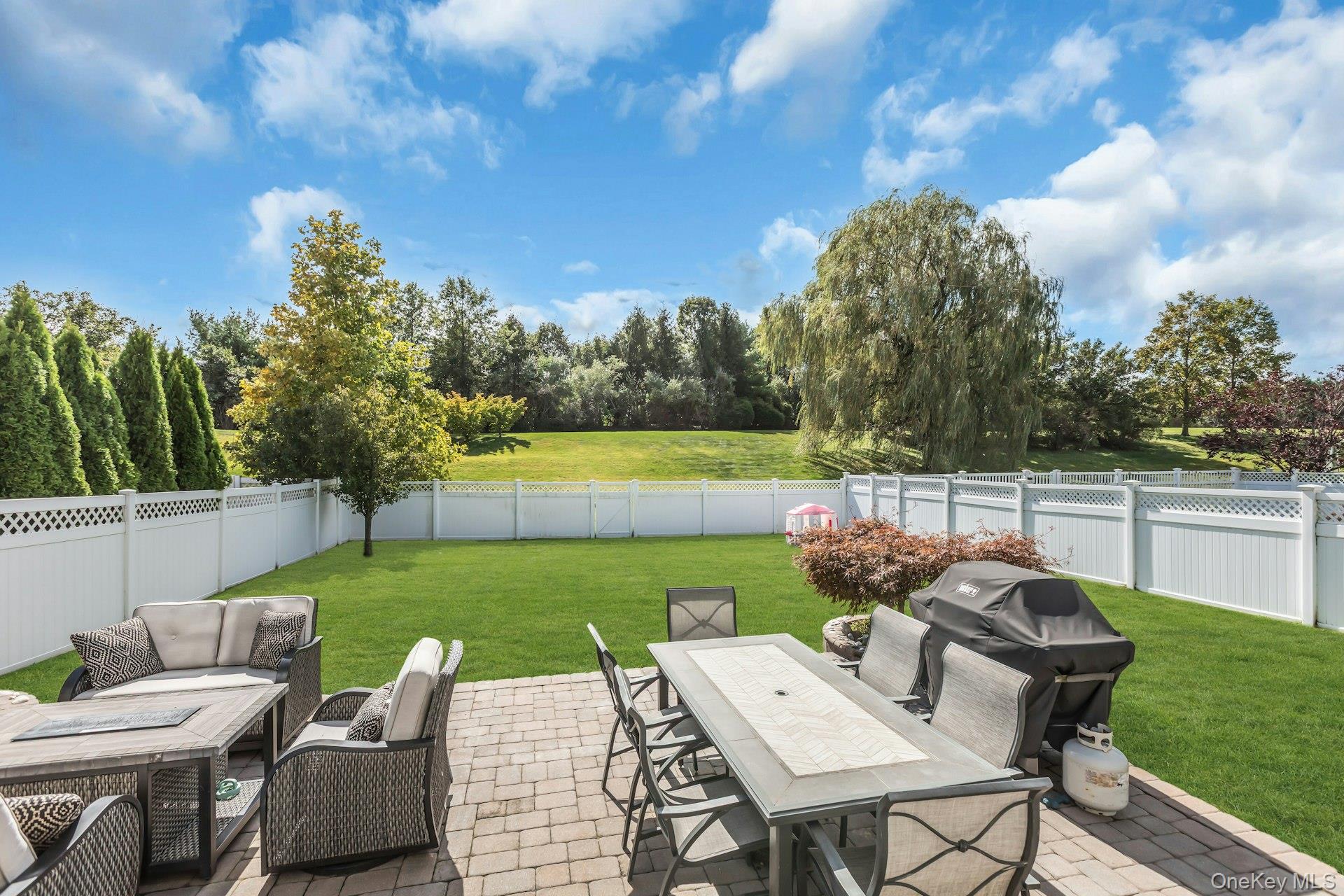 140 Rivendell Court – For Sale photo 30