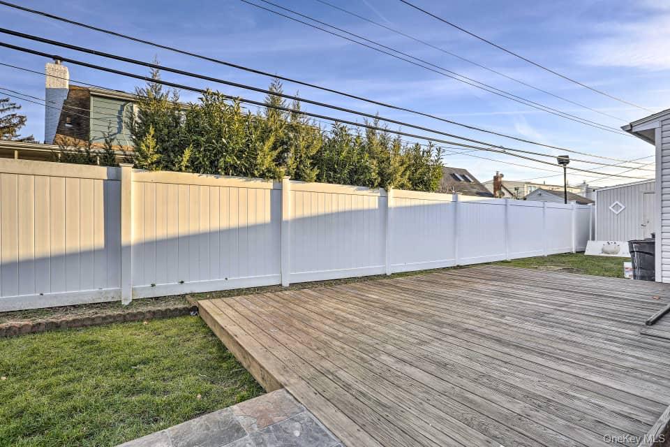 1648 Paula Lane, Unit 1 photo 18