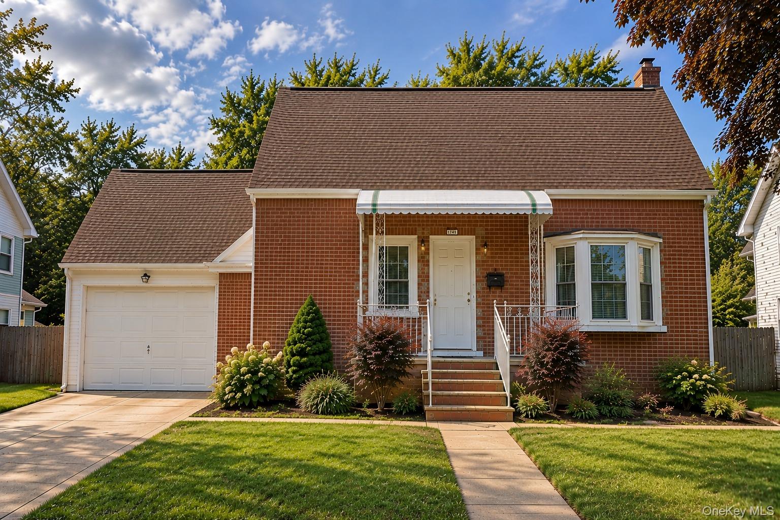 21724 121st Avenue – For Sale photo 2