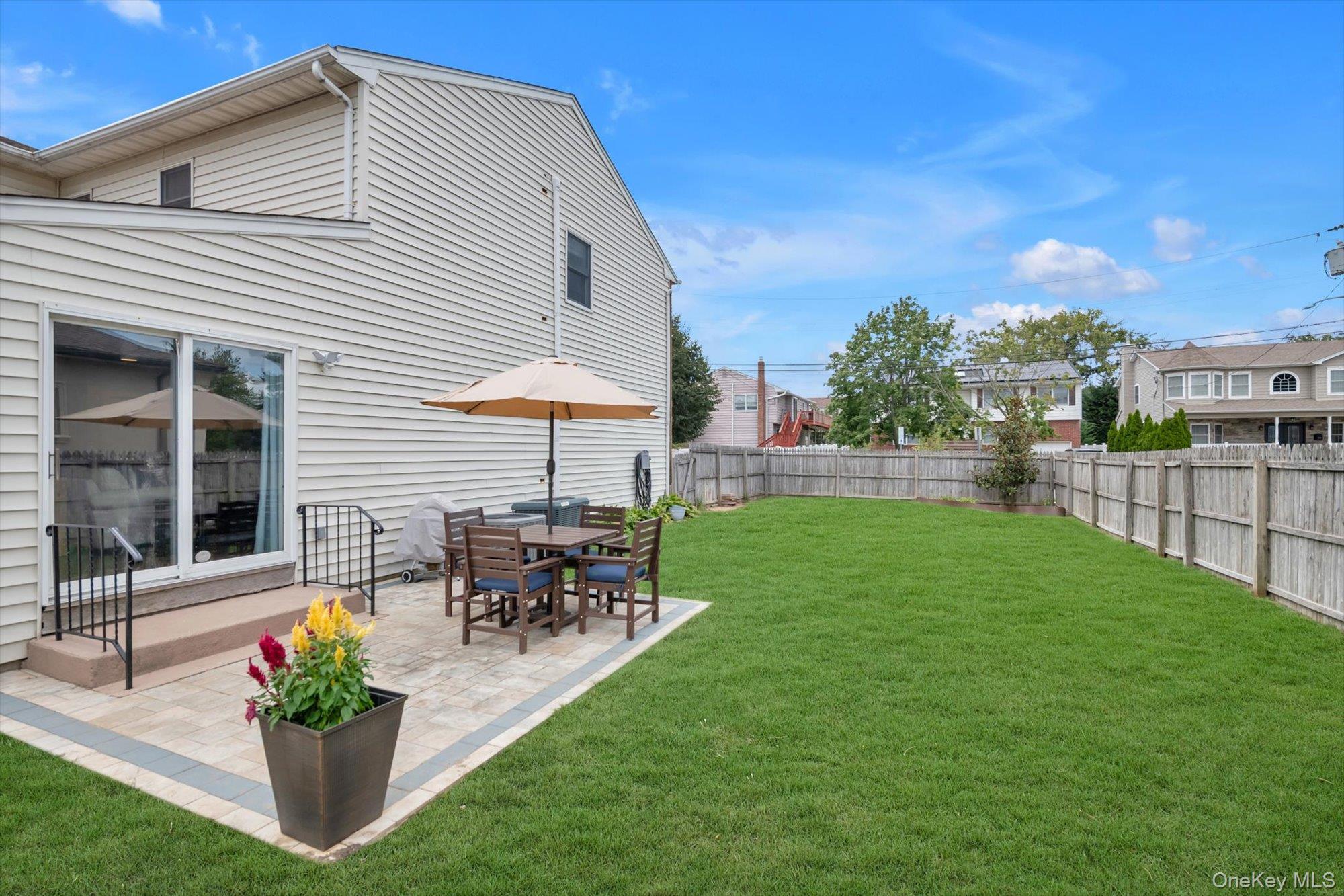 2084 Manfield Avenue – For Sale photo 28