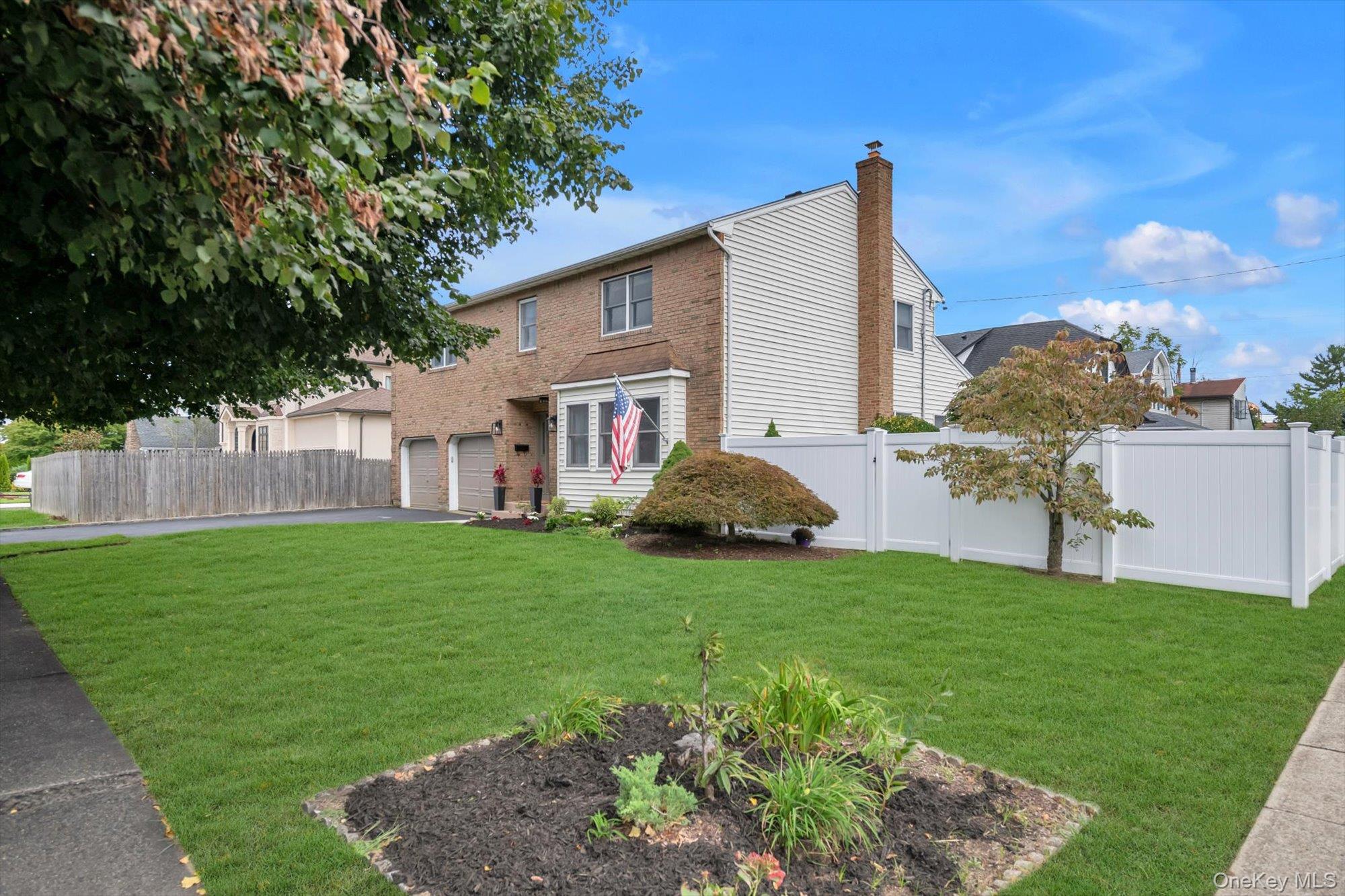2084 Manfield Avenue – For Sale photo 31
