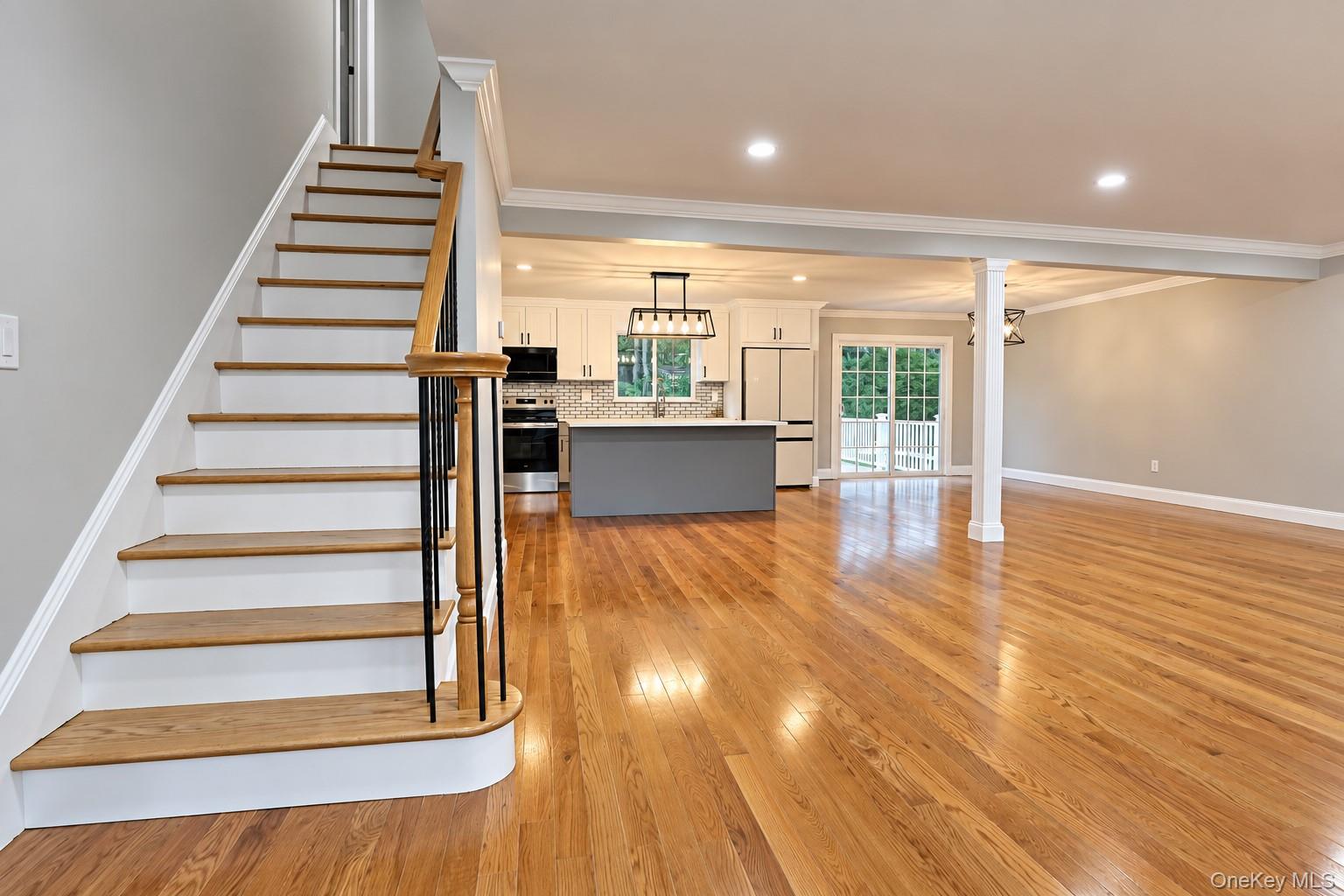 140 Seaman Neck Road – For Sale photo 2