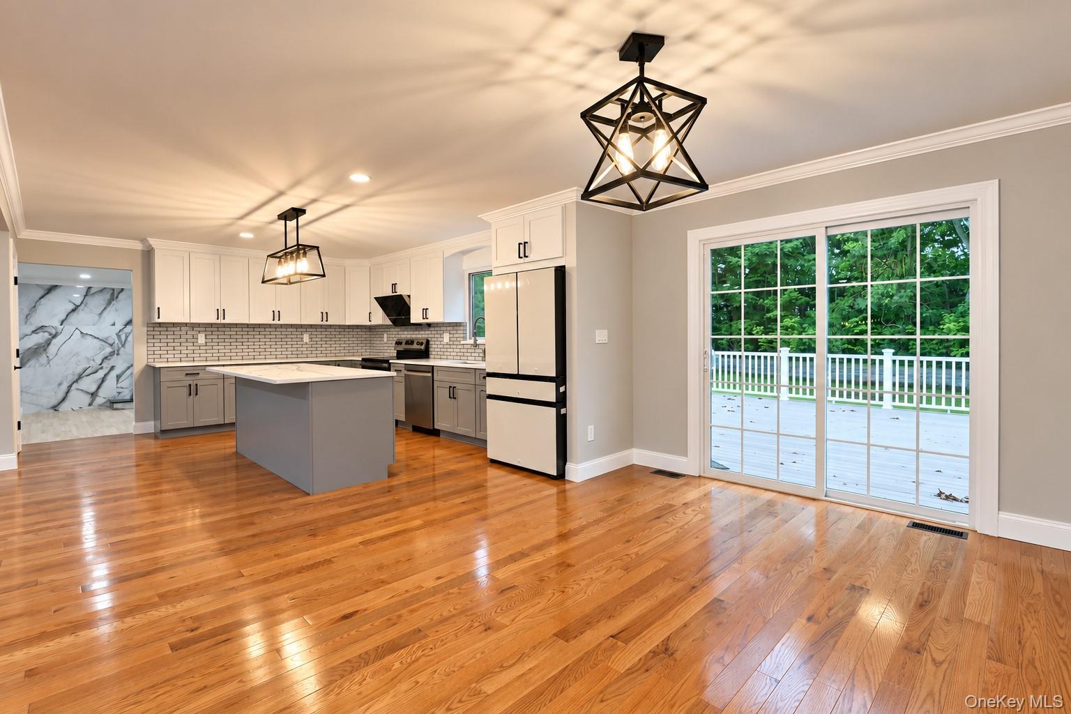 140 Seaman Neck Road – For Sale photo 4
