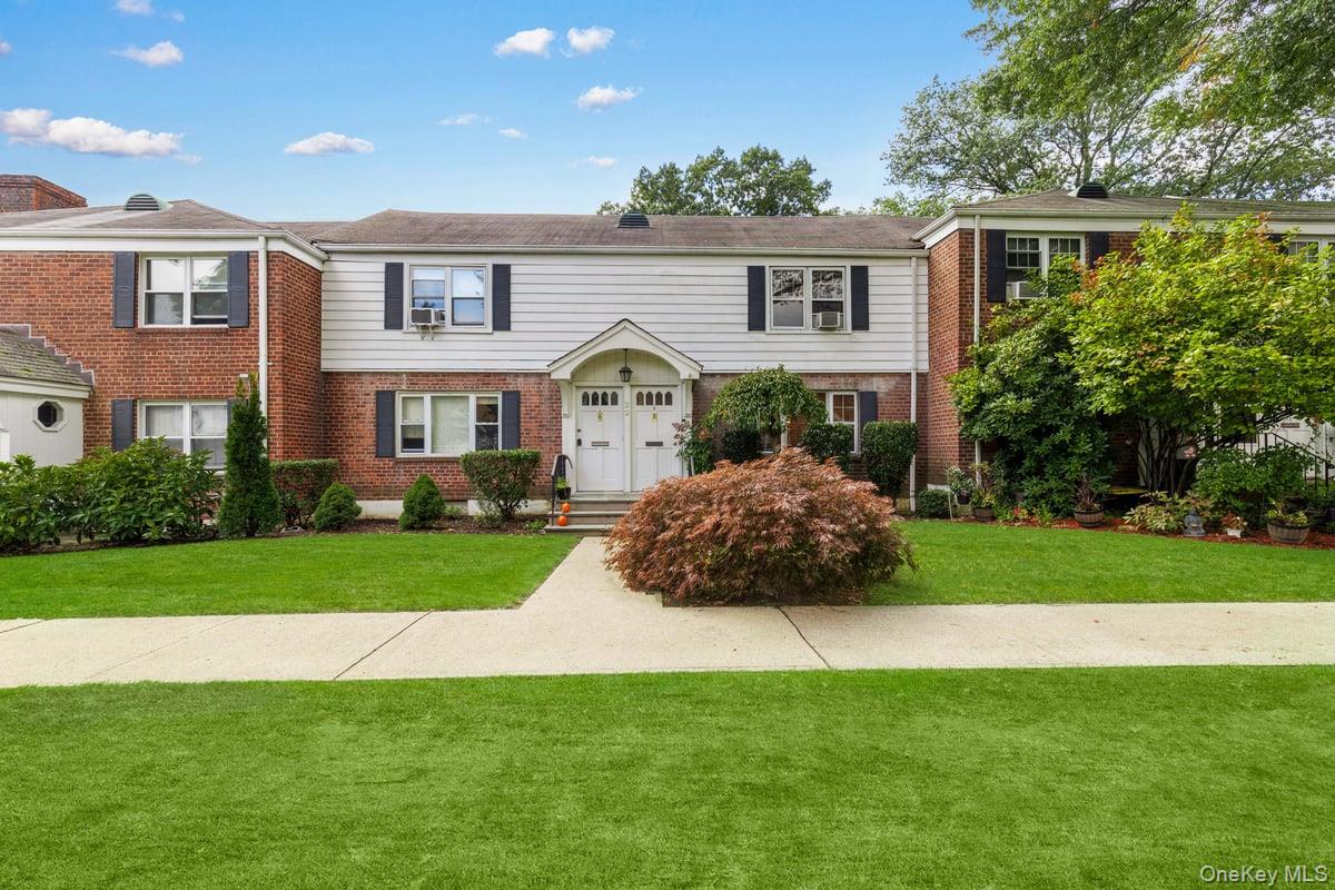 2 Peck Avenue, Unit 22B photo 12