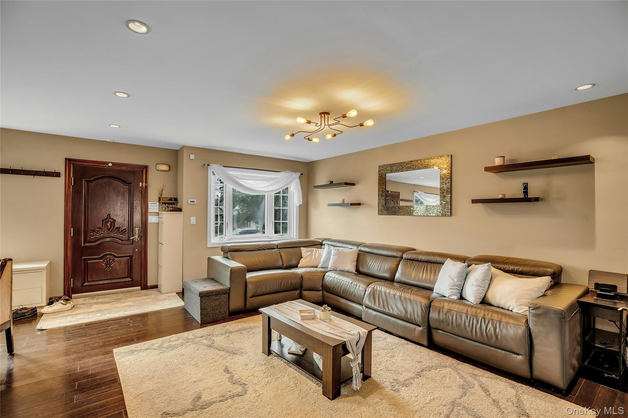 97 Coventry Avenue – For Sale photo 5