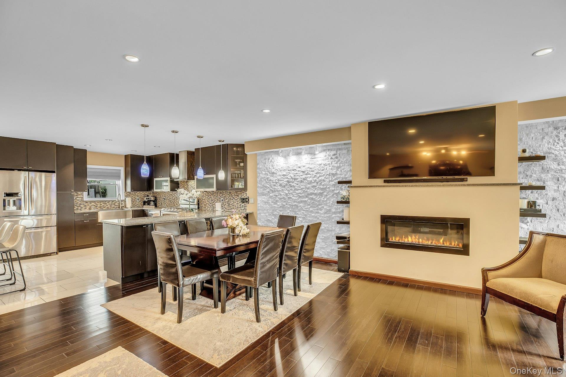 97 Coventry Avenue – For Sale photo 4